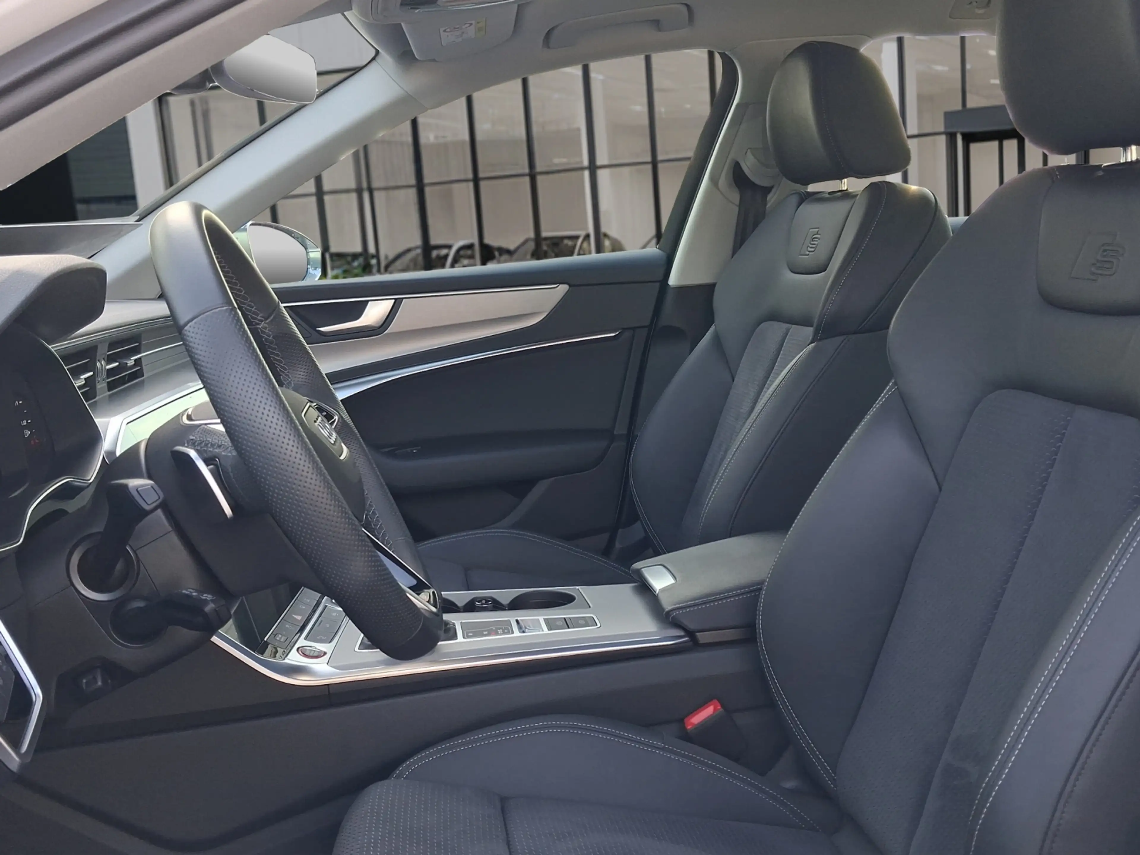Audi S6 Avant 3.0 TDI quattro Pano Matrix ACC Ambiente ... — photo 7