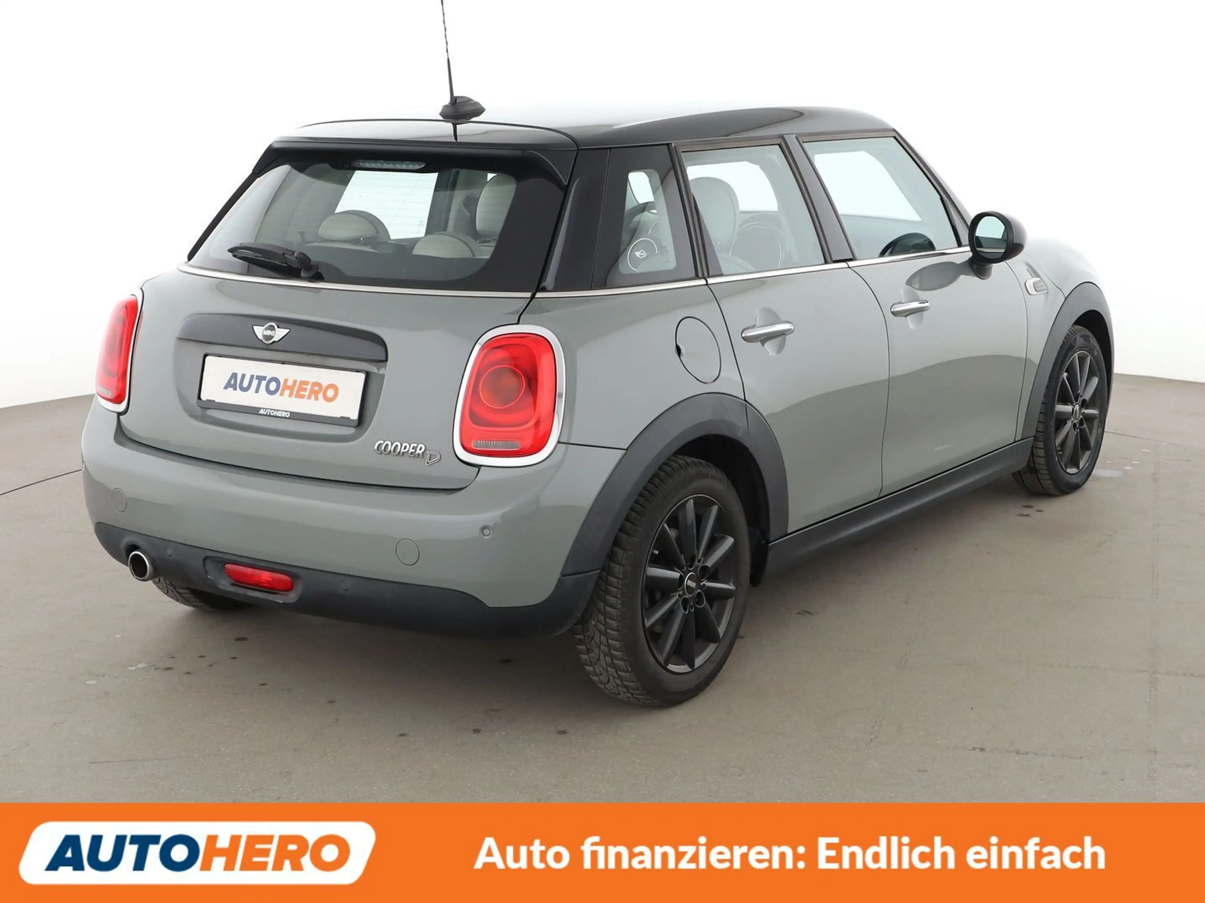 MINI Cooper D Cooper D Aut.*NAVI*LED*TEMPO*PDC*SHZ* — photo 6
