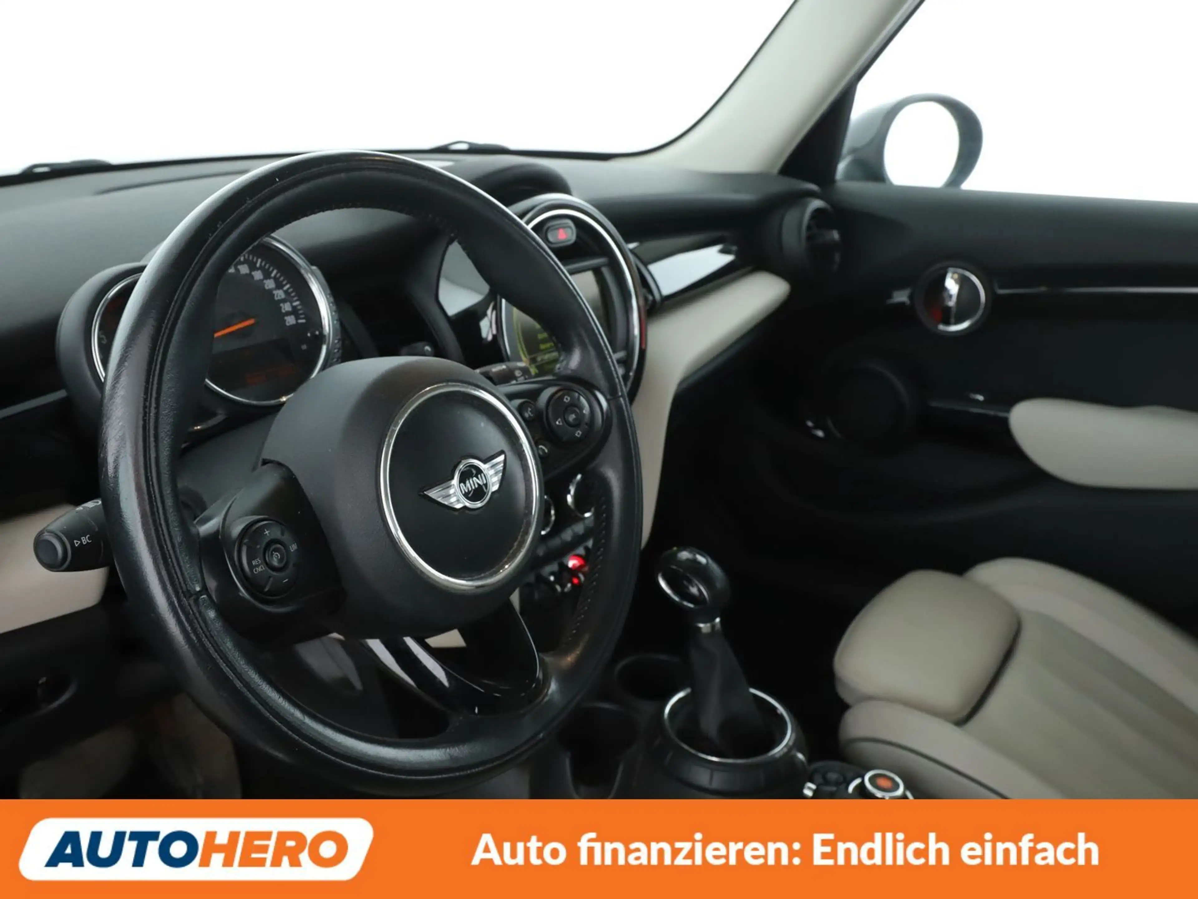 MINI Cooper D Cooper D Aut.*NAVI*LED*TEMPO*PDC*SHZ* — photo 11