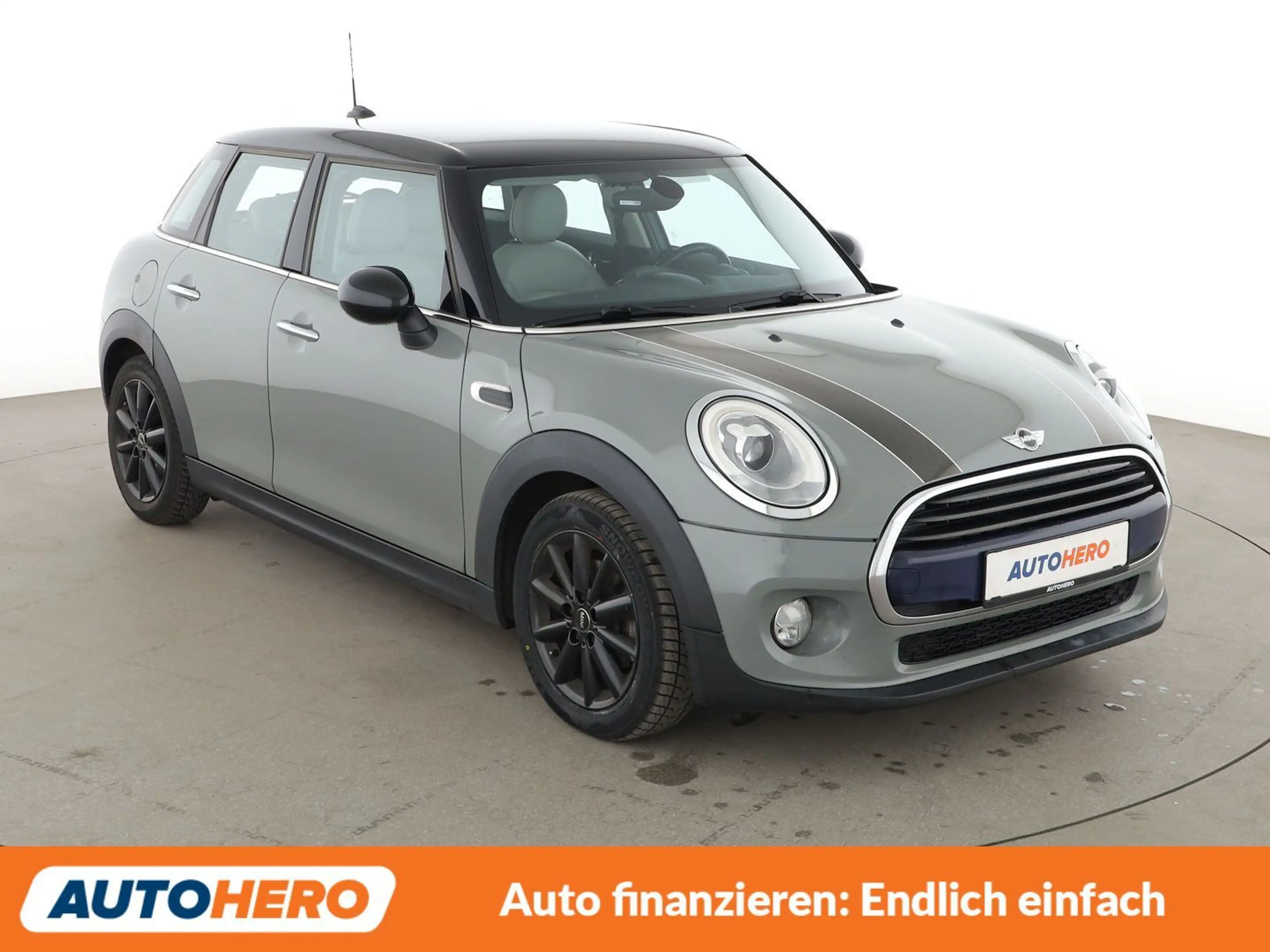 MINI Cooper D Cooper D Aut.*NAVI*LED*TEMPO*PDC*SHZ* — photo 8
