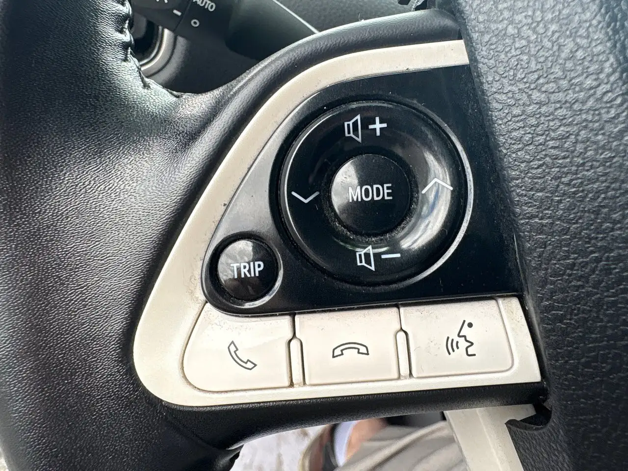 Toyota Prius Prime снимка Toyota Prius Prime