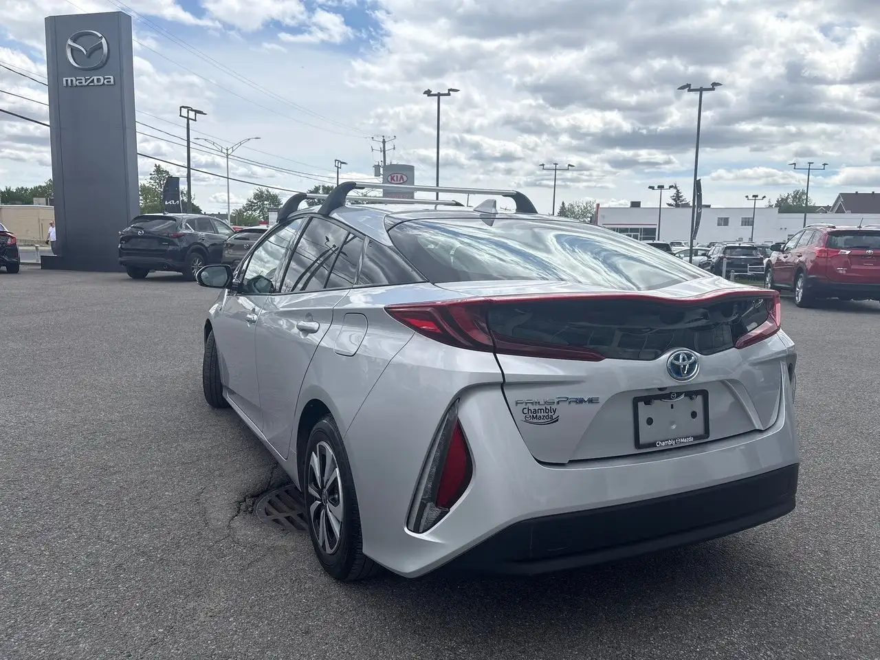 Toyota Prius Prime снимка Toyota Prius Prime