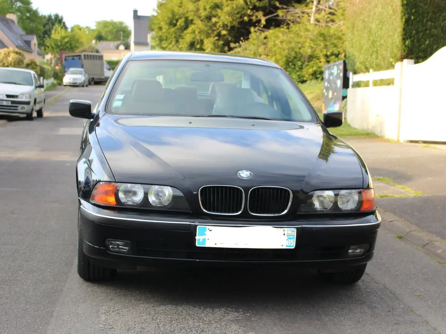 BMW 523 Noir - 2