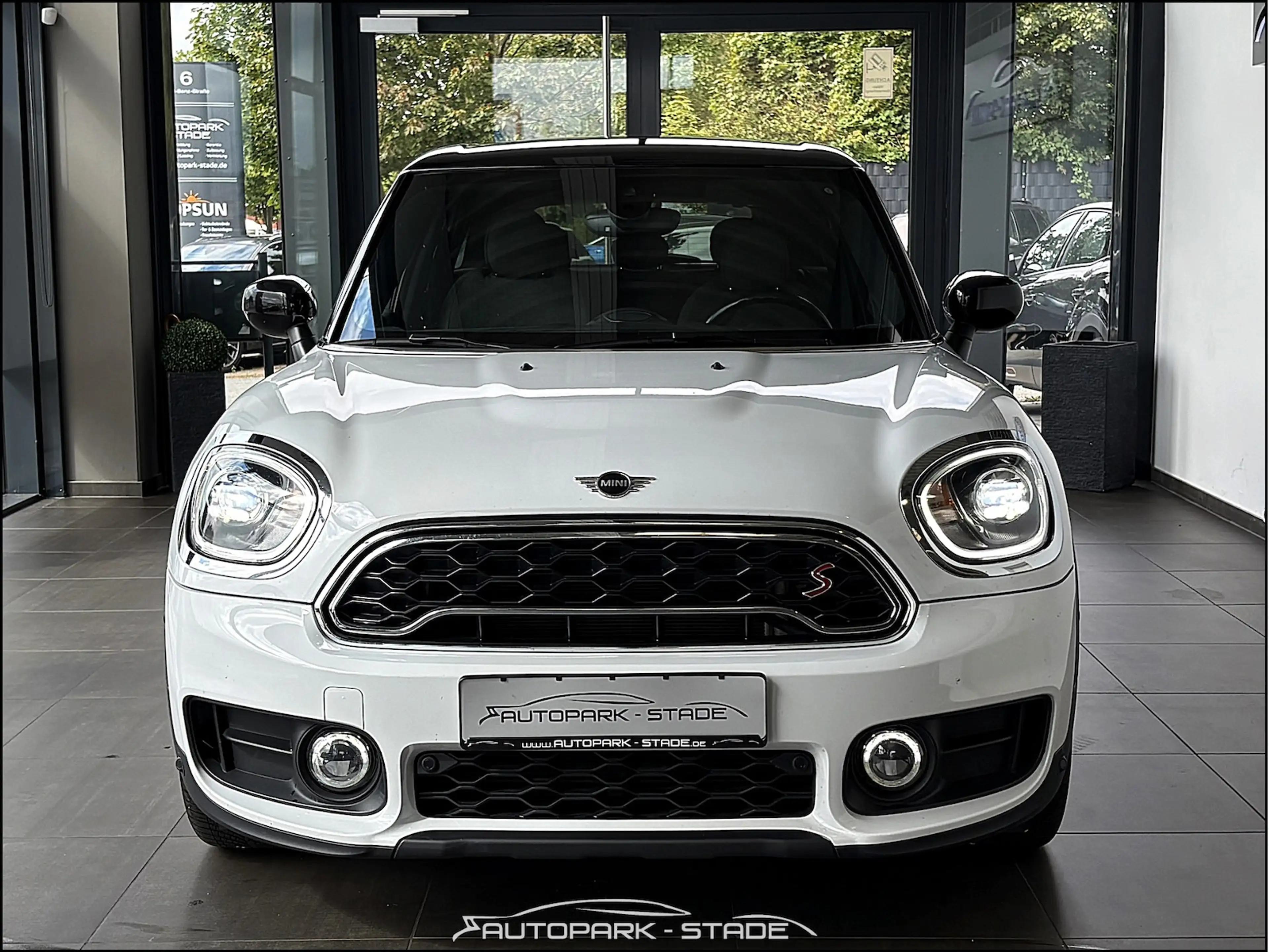 MINI Cooper SD Countryman All4 Aut. Temp. LED Assist — photo 4