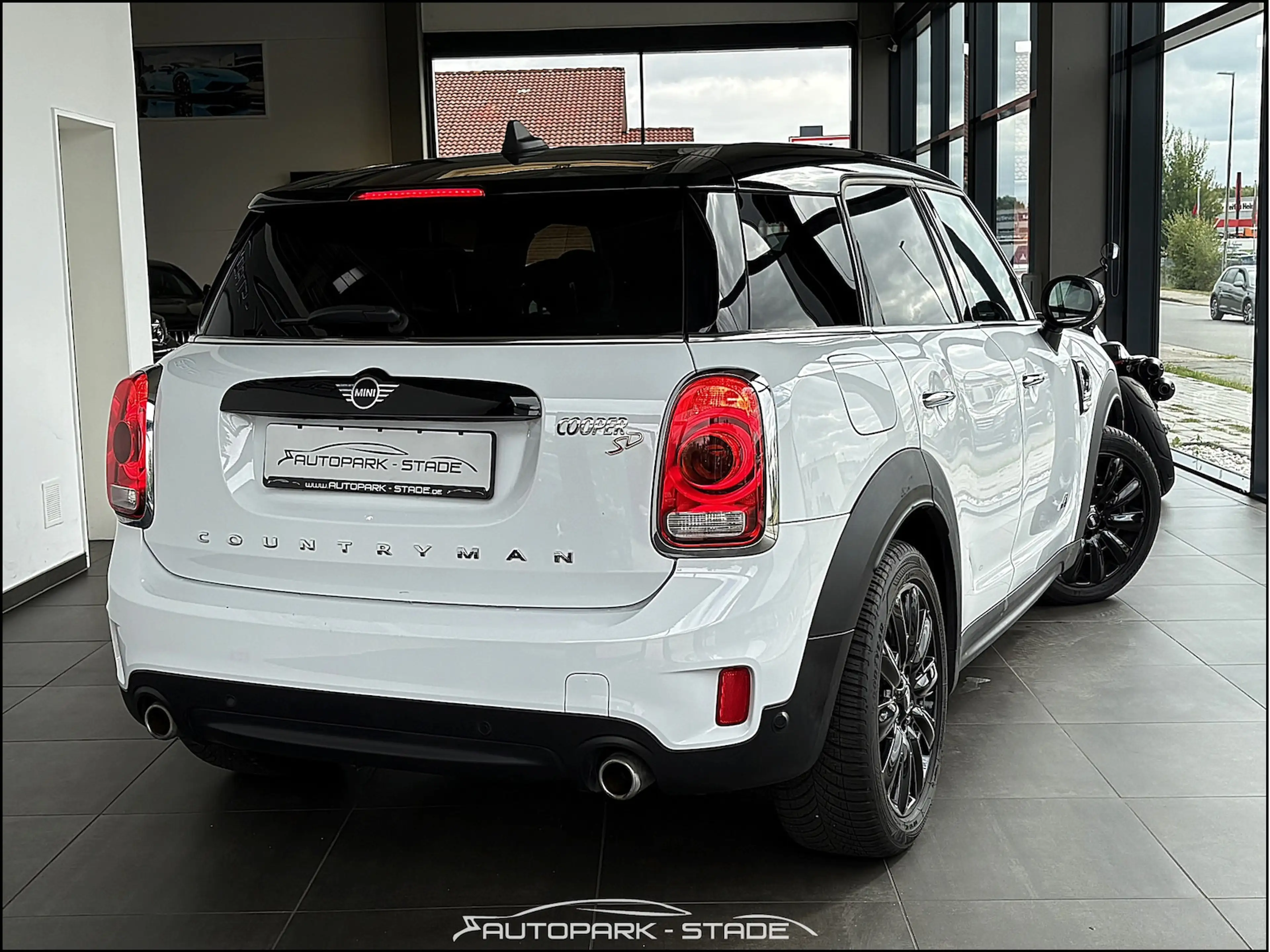 MINI Cooper SD Countryman All4 Aut. Temp. LED Assist — photo 3