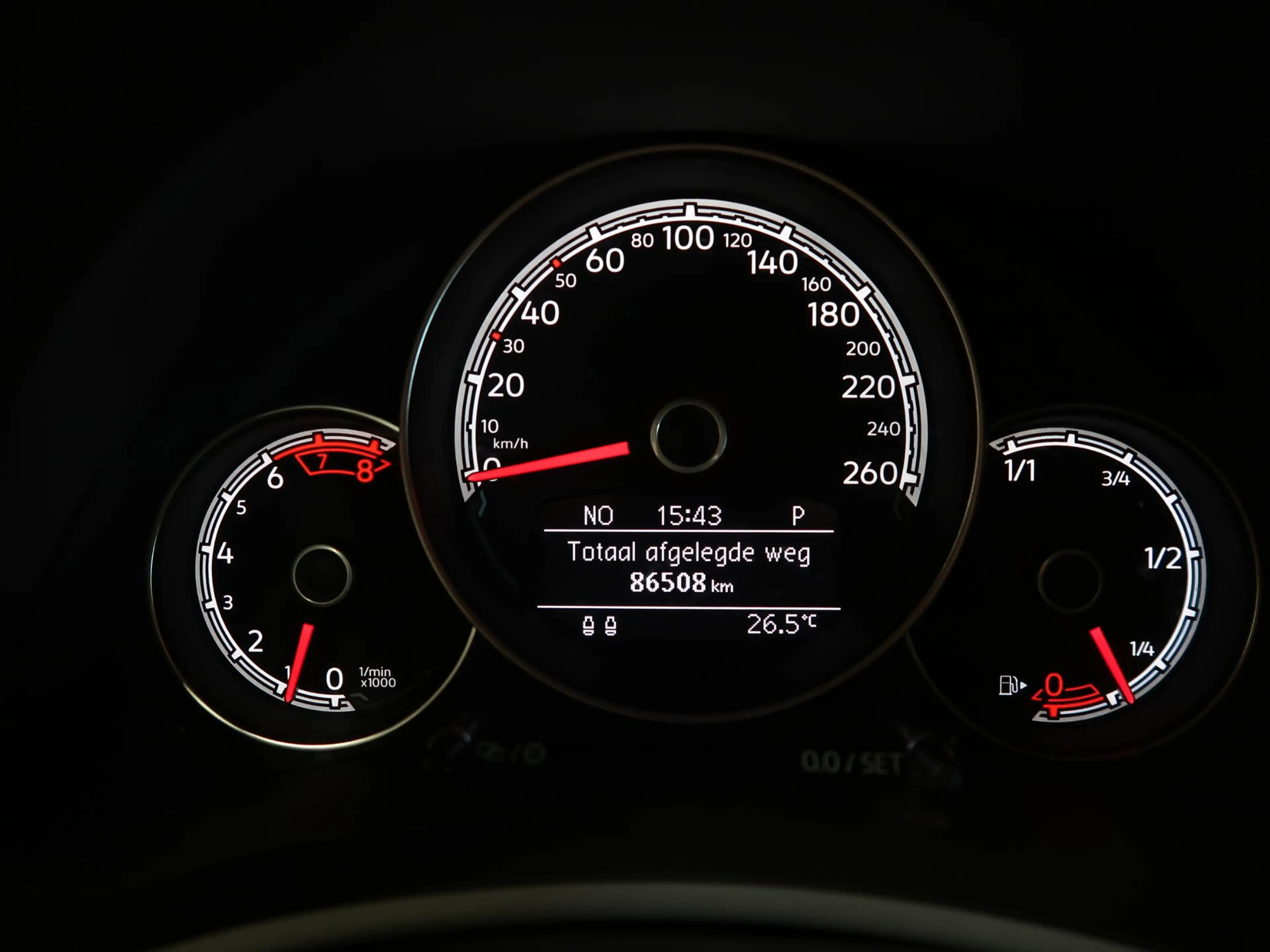 Volkswagen Beetle Cabriolet 1.4 TSI Karmann 150pk Automaat Leer/Alca — photo 6
