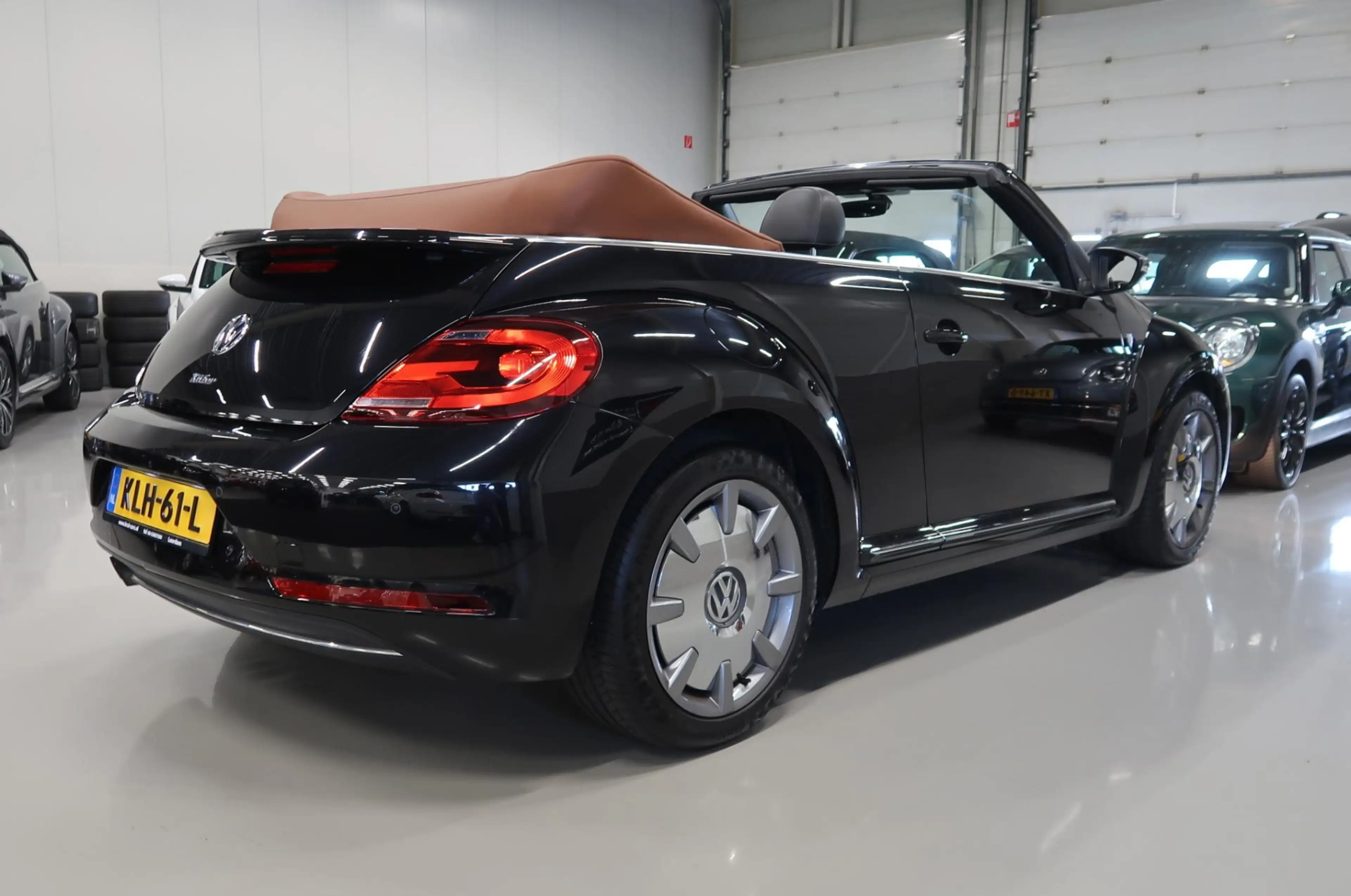 Volkswagen Beetle Cabriolet 1.4 TSI Karmann 150pk Automaat Leer/Alca — photo 43