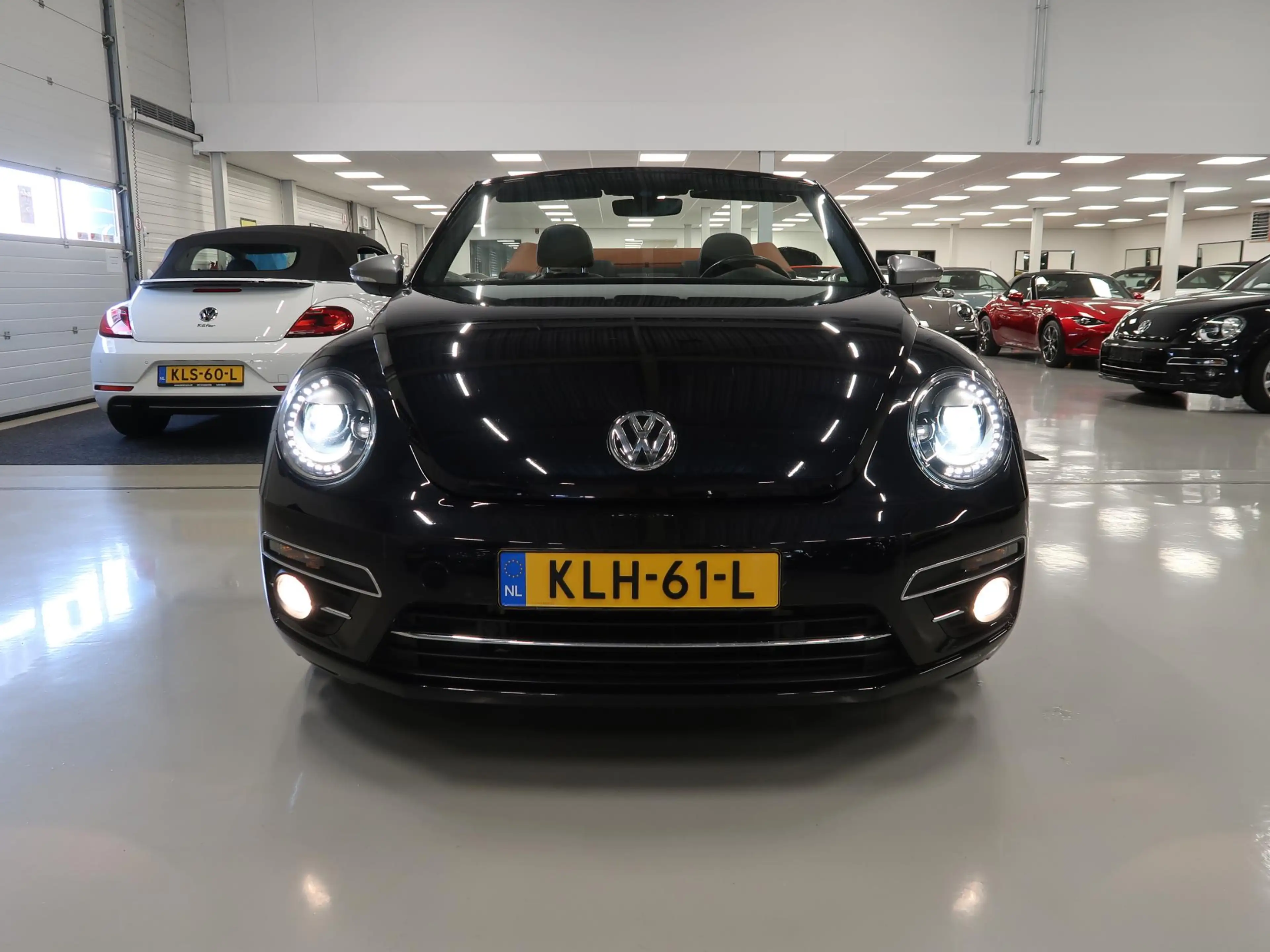 Volkswagen Beetle Cabriolet 1.4 TSI Karmann 150pk Automaat Leer/Alca — photo 14