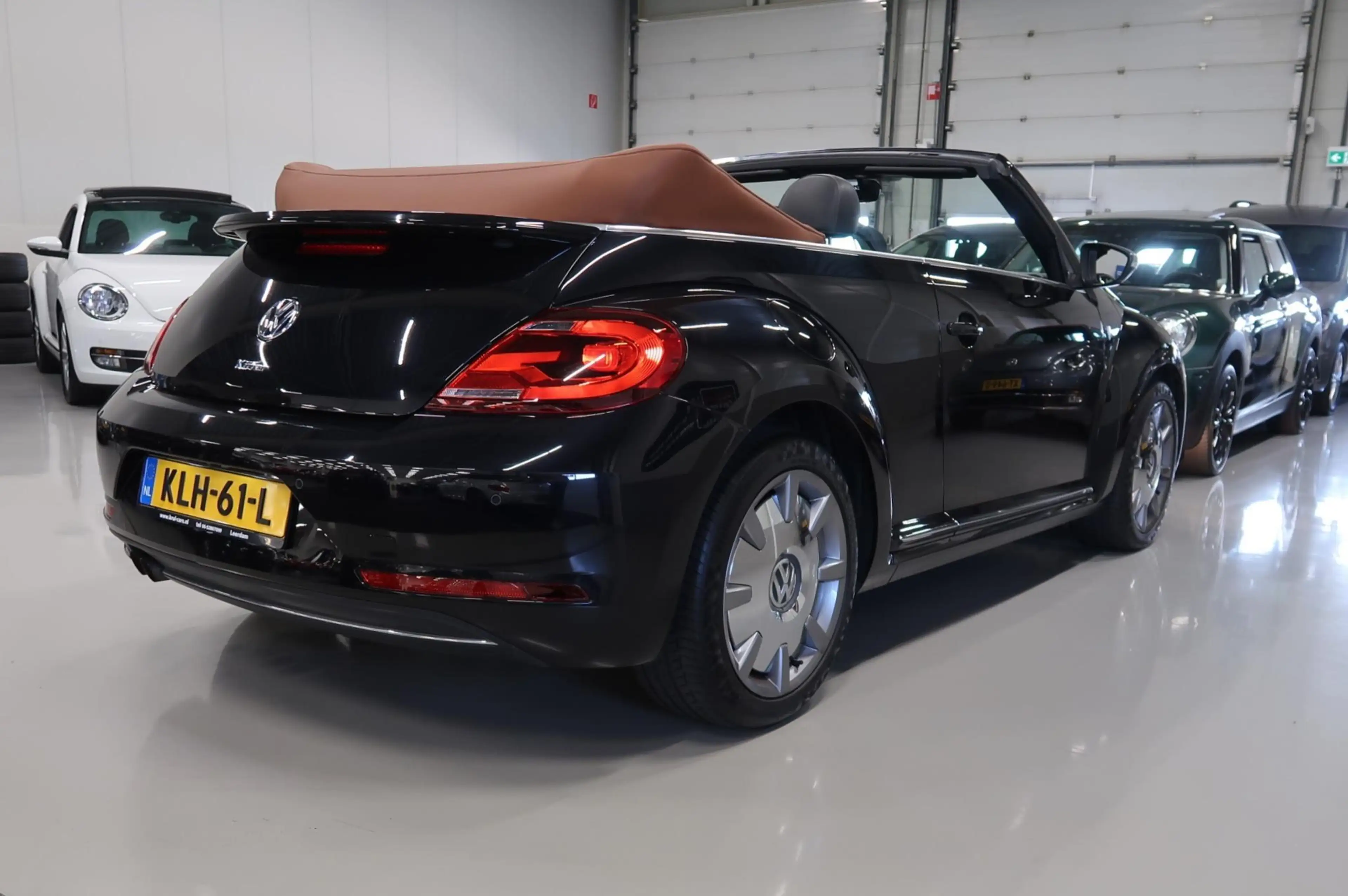 Volkswagen Beetle Cabriolet 1.4 TSI Karmann 150pk Automaat Leer/Alca — photo 15