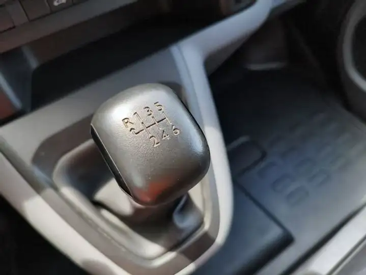 Citroën Jumpy 2022, foto 17