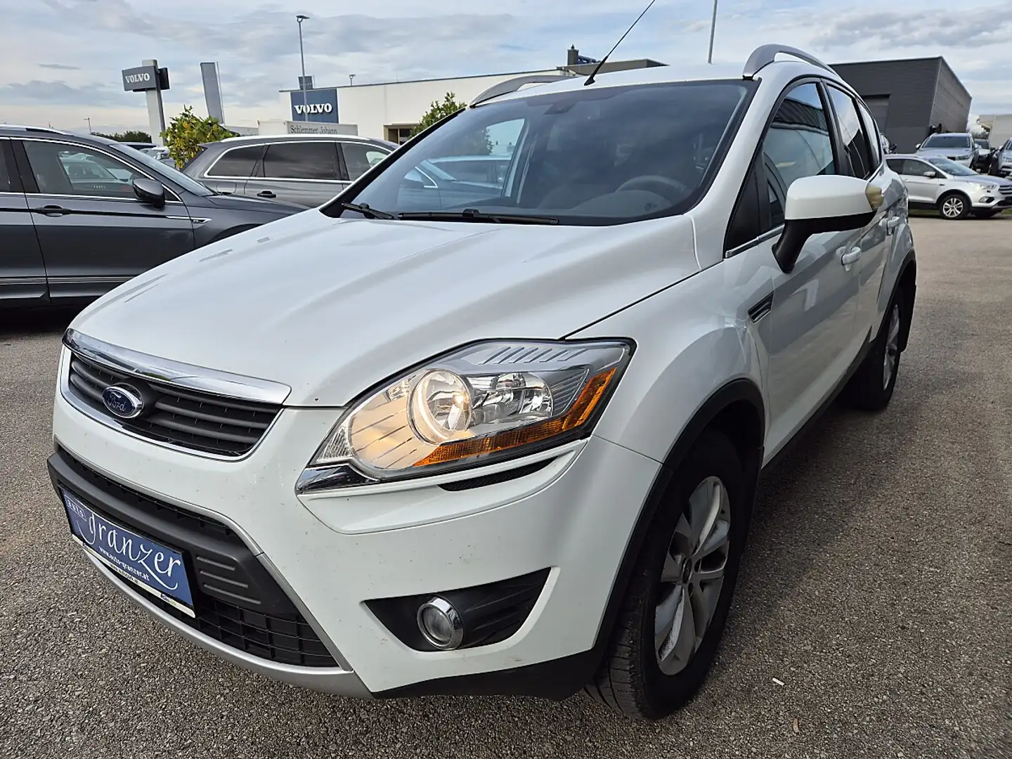 Ford Kuga 2,0 Titanium 4x4 TDCI DPF Weiß - 2