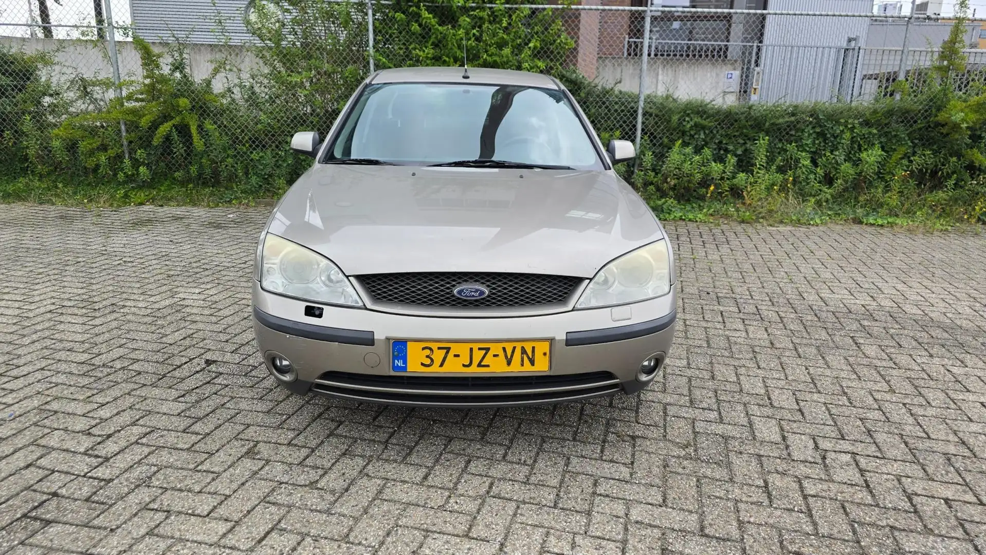 Ford Mondeo 2.0-16V Collection Gri - 2