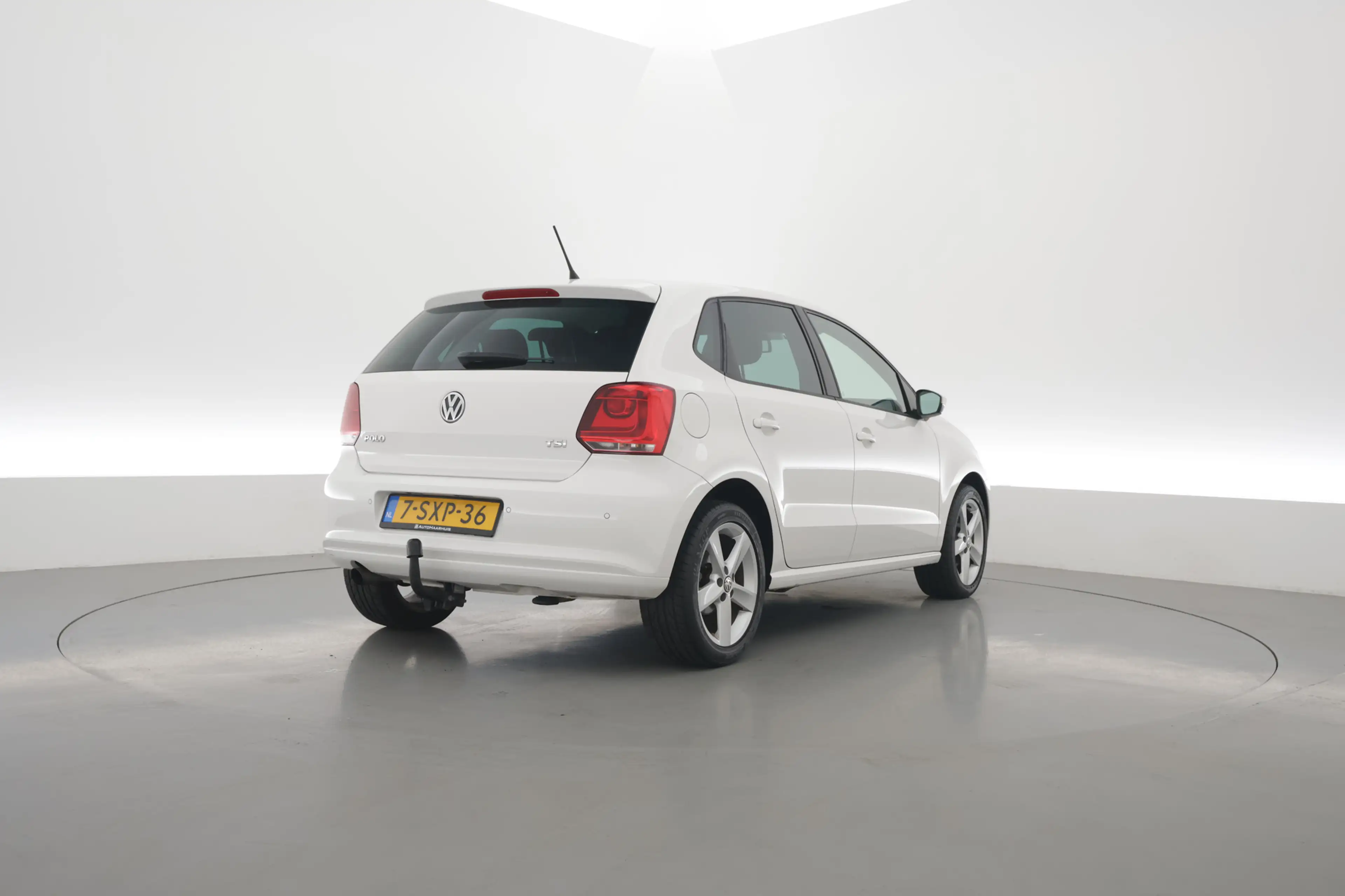 Volkswagen Polo 1.2 TSI Highline Edition | Orgi. NL | Rijklaar!! | — photo 2