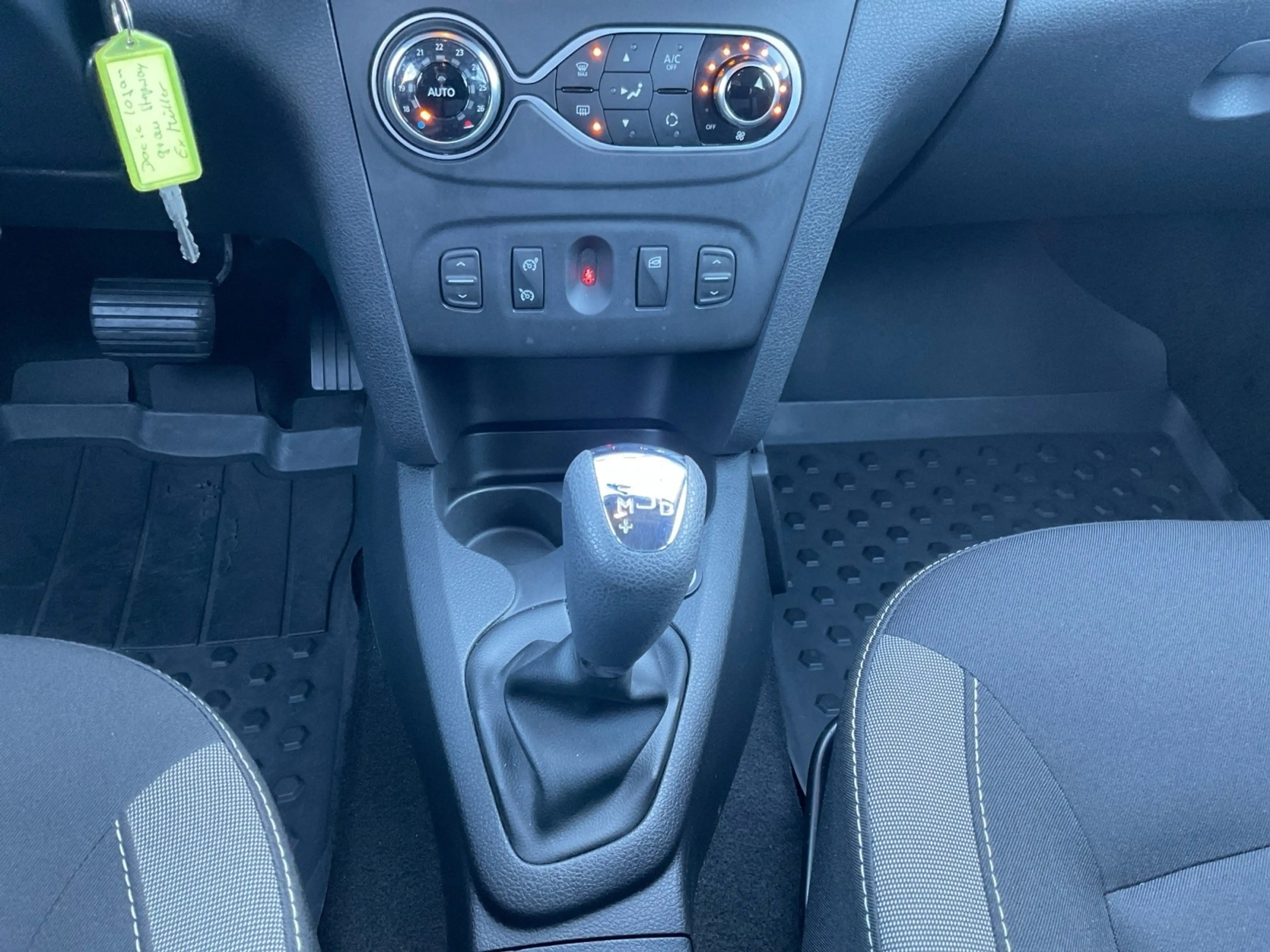 Dacia Logan TCe 90 MCV Stepway/Navi/Kamera — photo 10