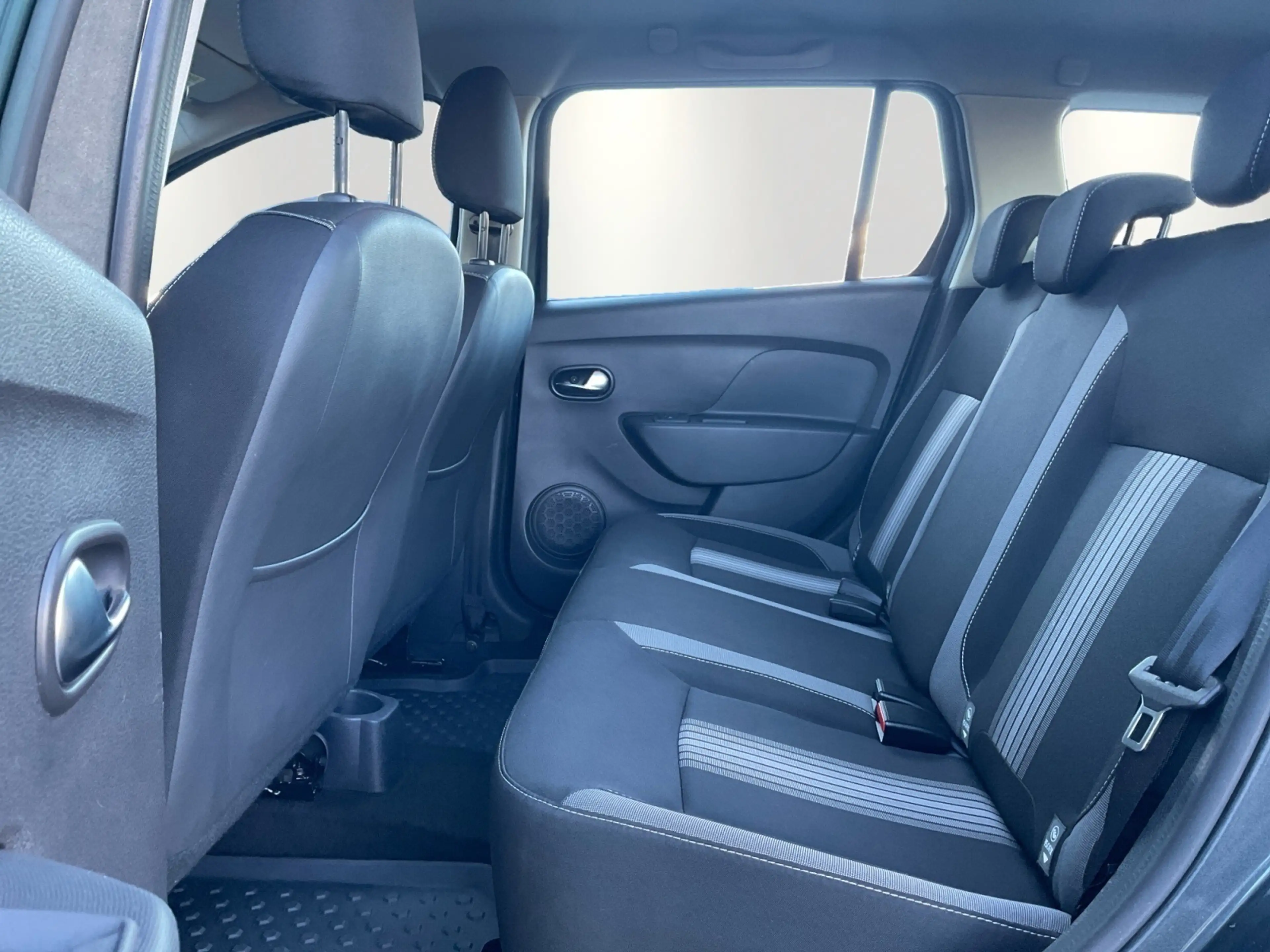 Dacia Logan TCe 90 MCV Stepway/Navi/Kamera — photo 7