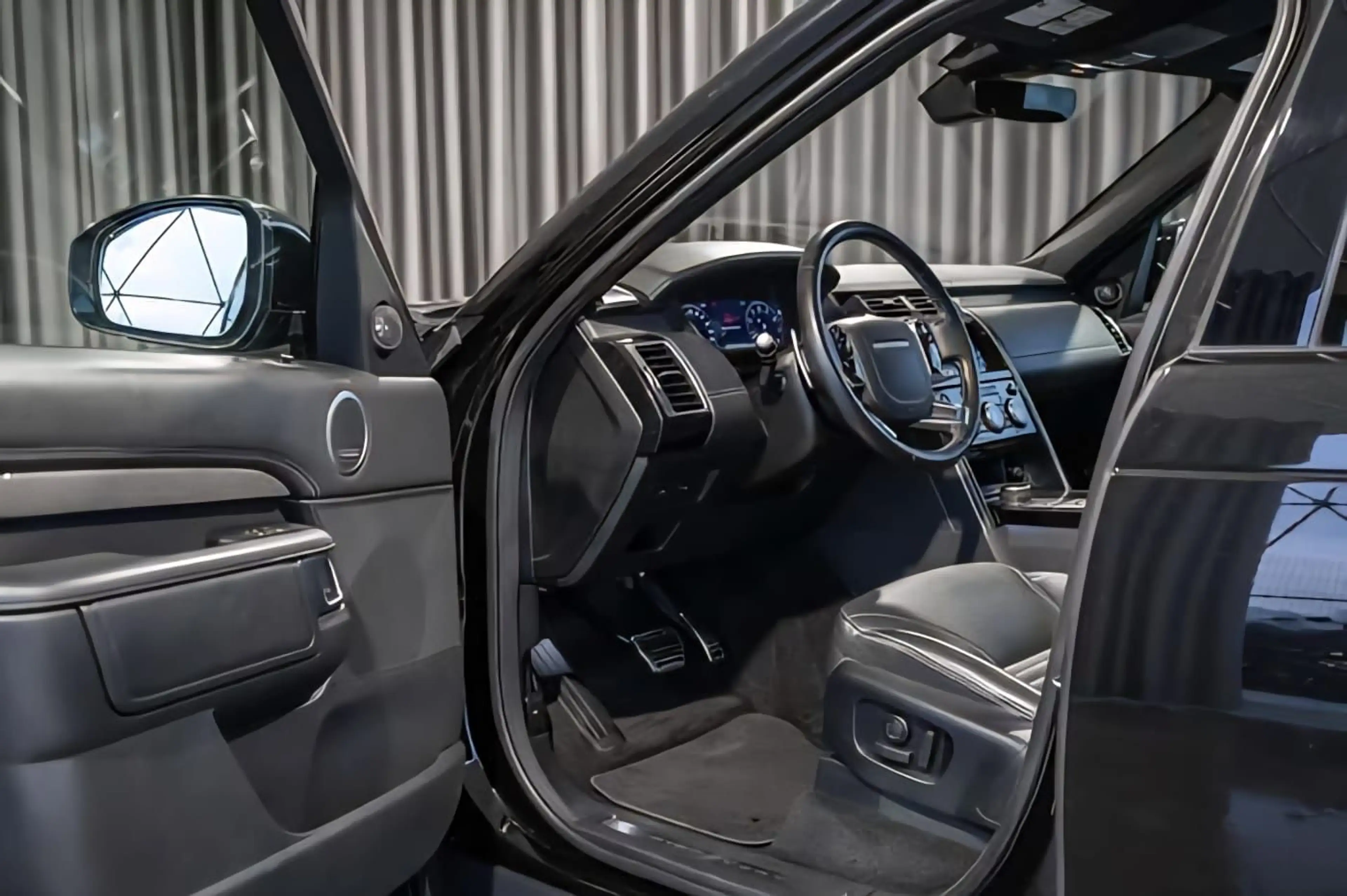 Land Rover Discovery HSE Luxury Si6/TOP Ausstattung/7-Sitze — photo 11