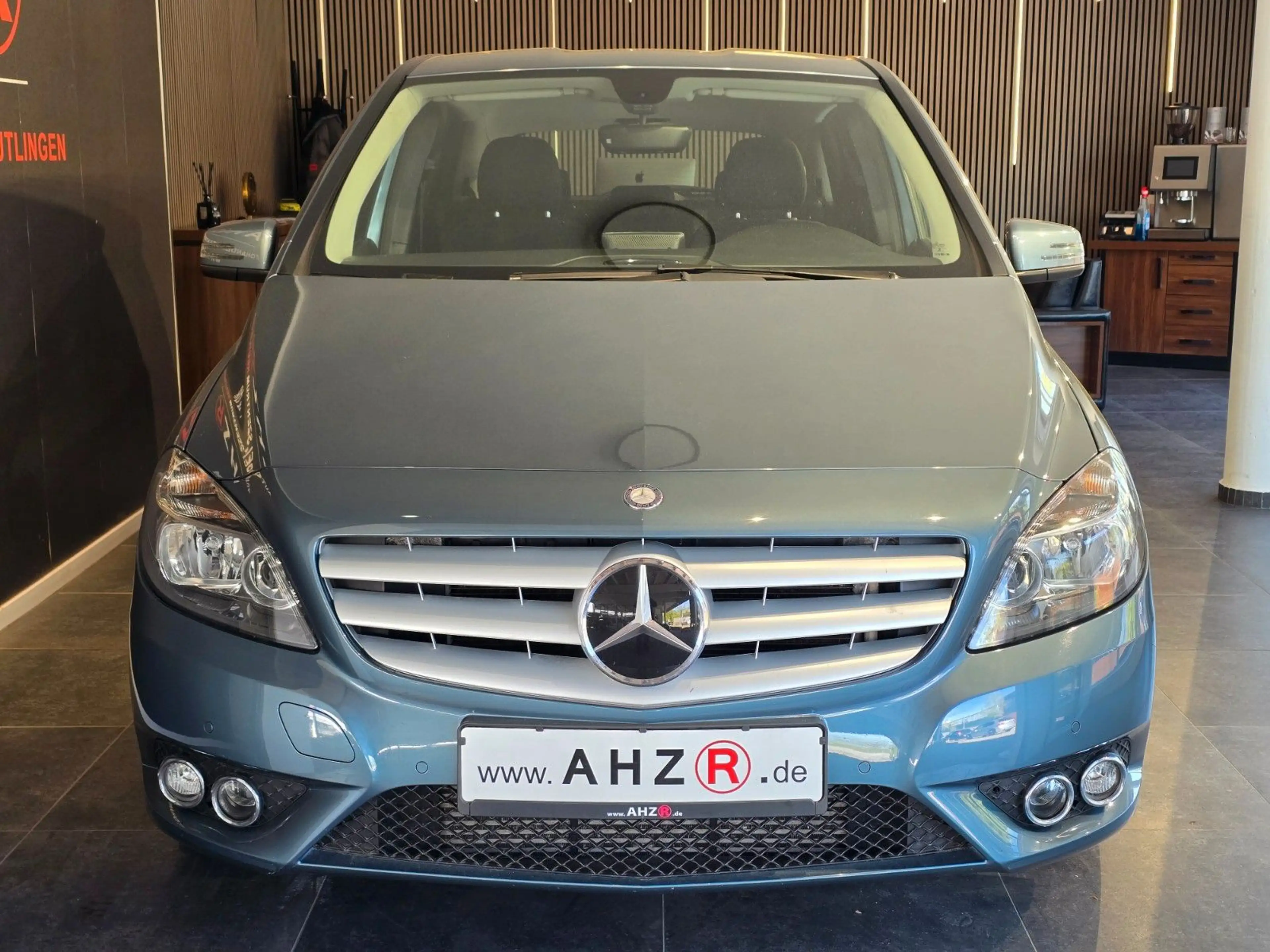 Mercedes-Benz B 220 CDI*NAVI*TEMPO*STANDHEIZUNG*KAM — photo 2