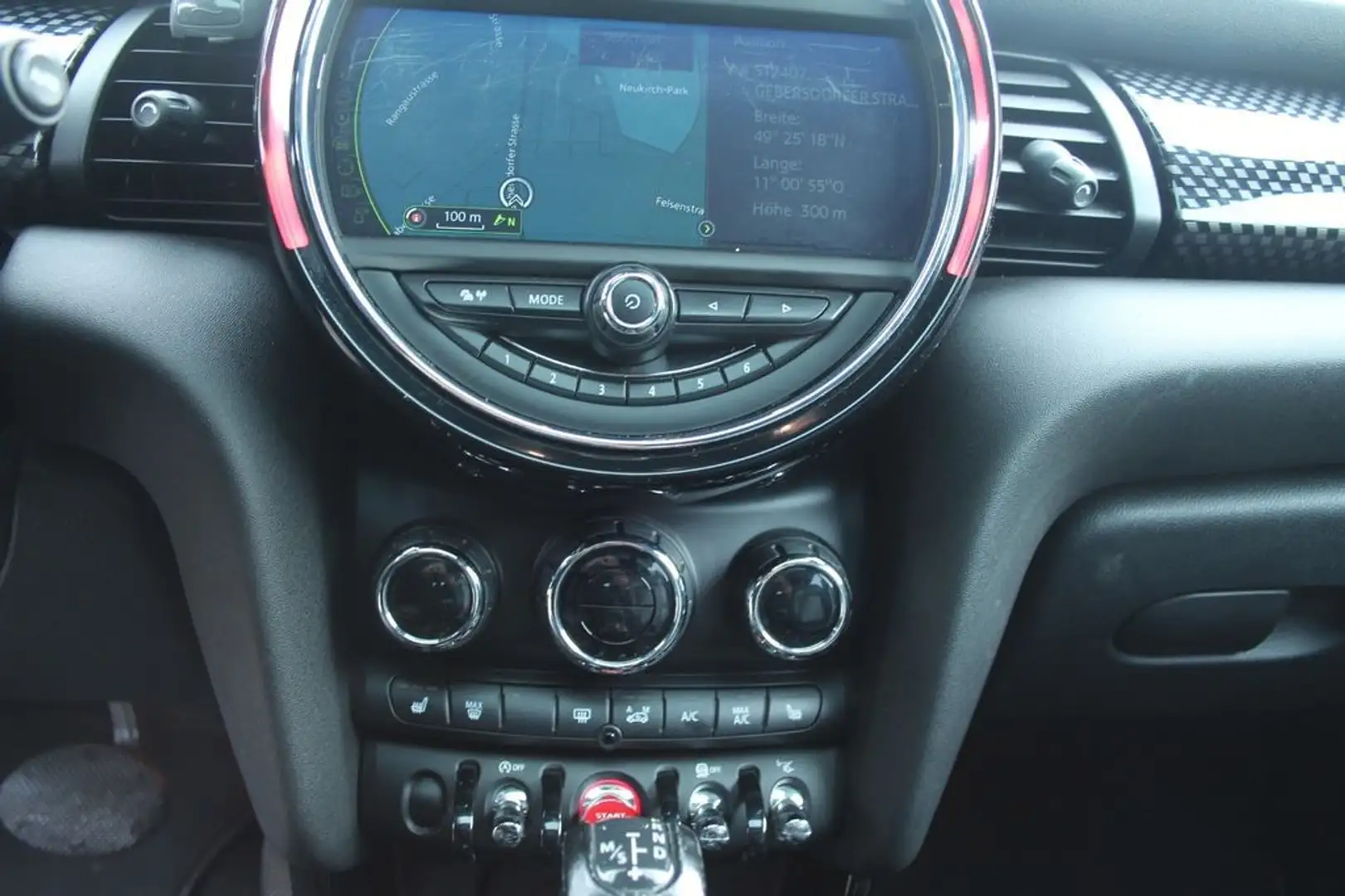MINI Cooper SD 2.0 Business XL 5p auto - 1