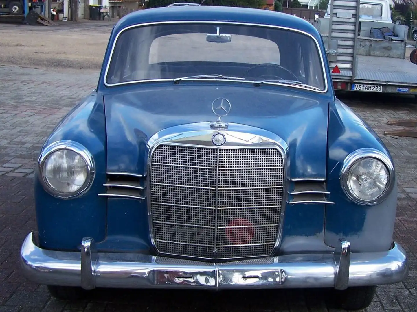 Mercedes-Benz Sonstige A+PONTON Blau - 1