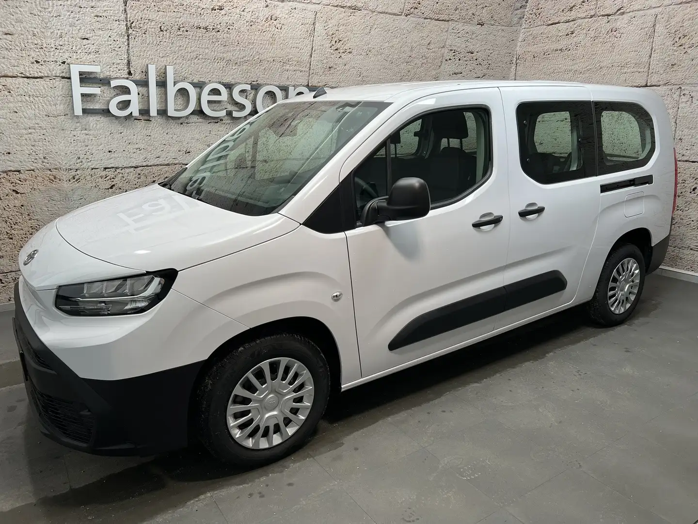 Toyota Proace City Verso 1,2 Benzin L2 Shuttle Weiß - 2