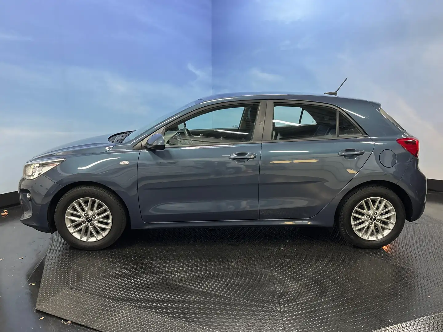 Kia Rio 1.0 TGDI Design Edition Airco | Cruise | Navi | Li Bleu - 2