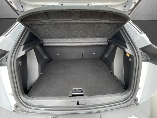 Peugeot 2008 view 7