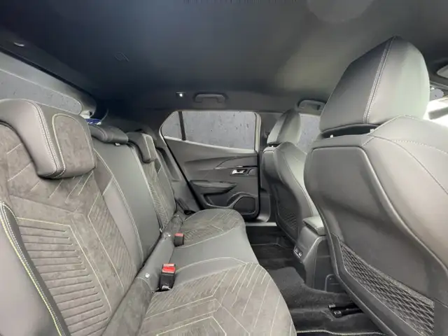 Peugeot 2008 view 14