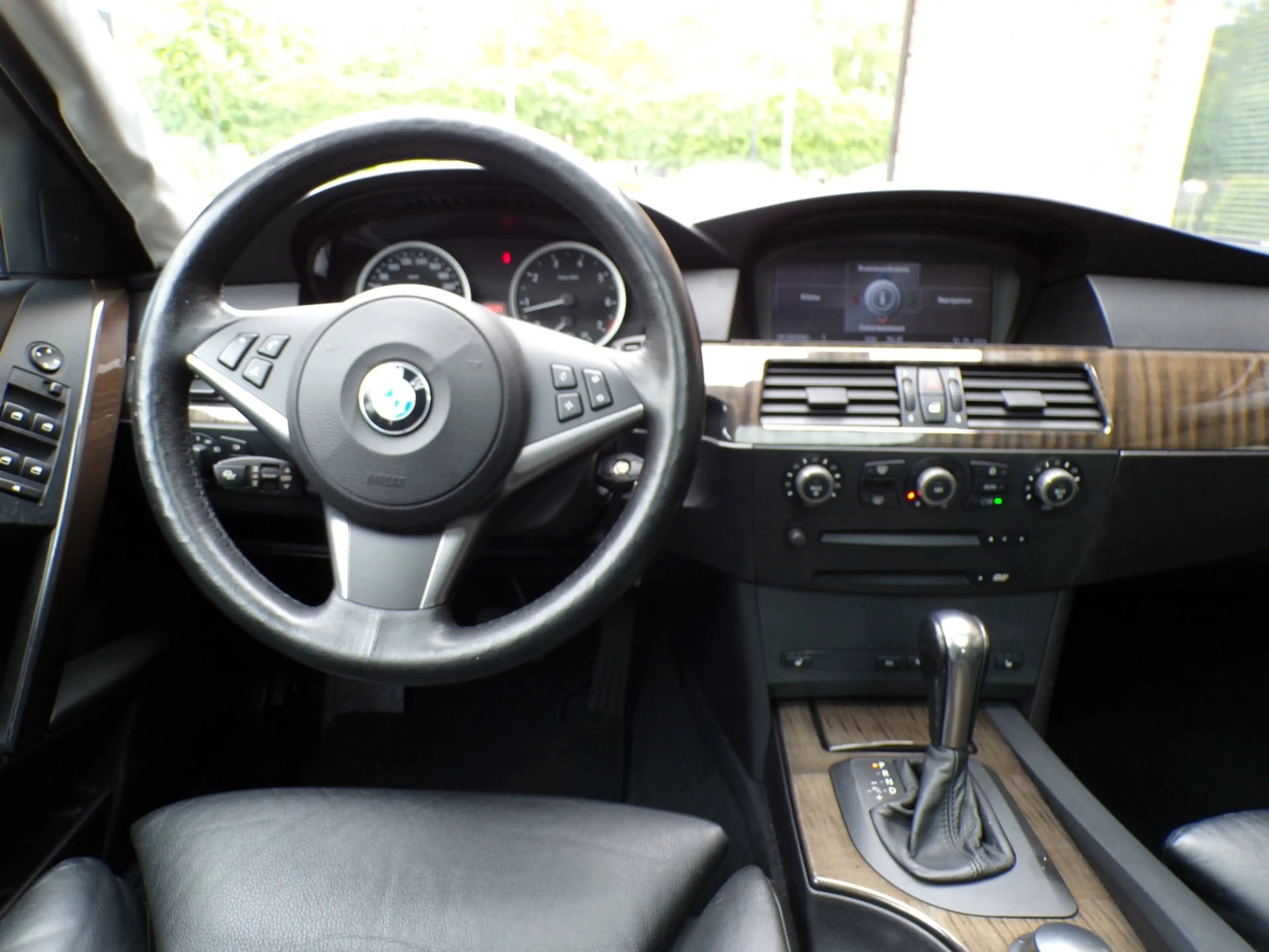 BMW 545 5-serie Touring 545i Automaat / Leder / Panoramada — photo 5
