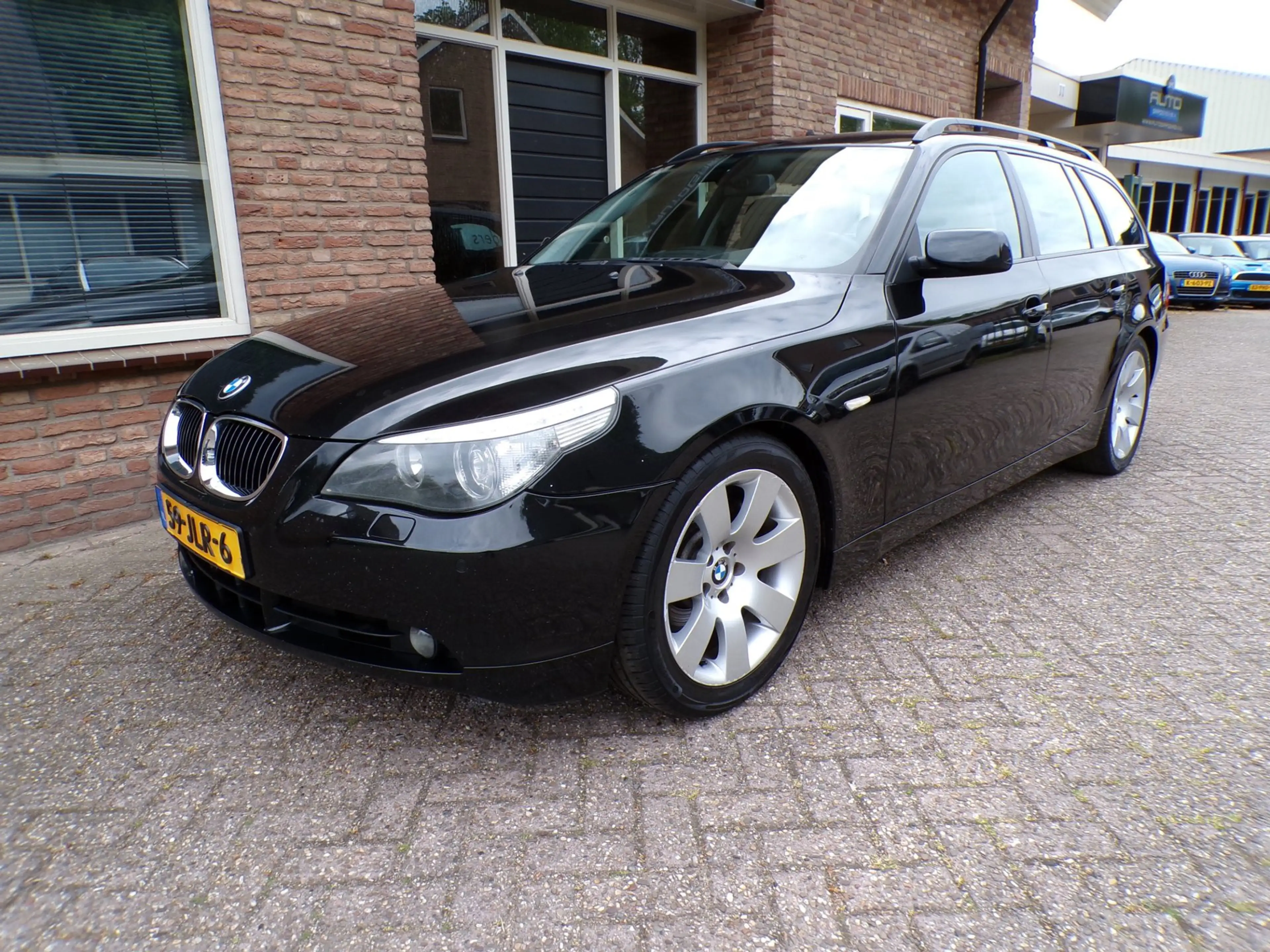 BMW 545 5-serie Touring 545i Automaat / Leder / Panoramada