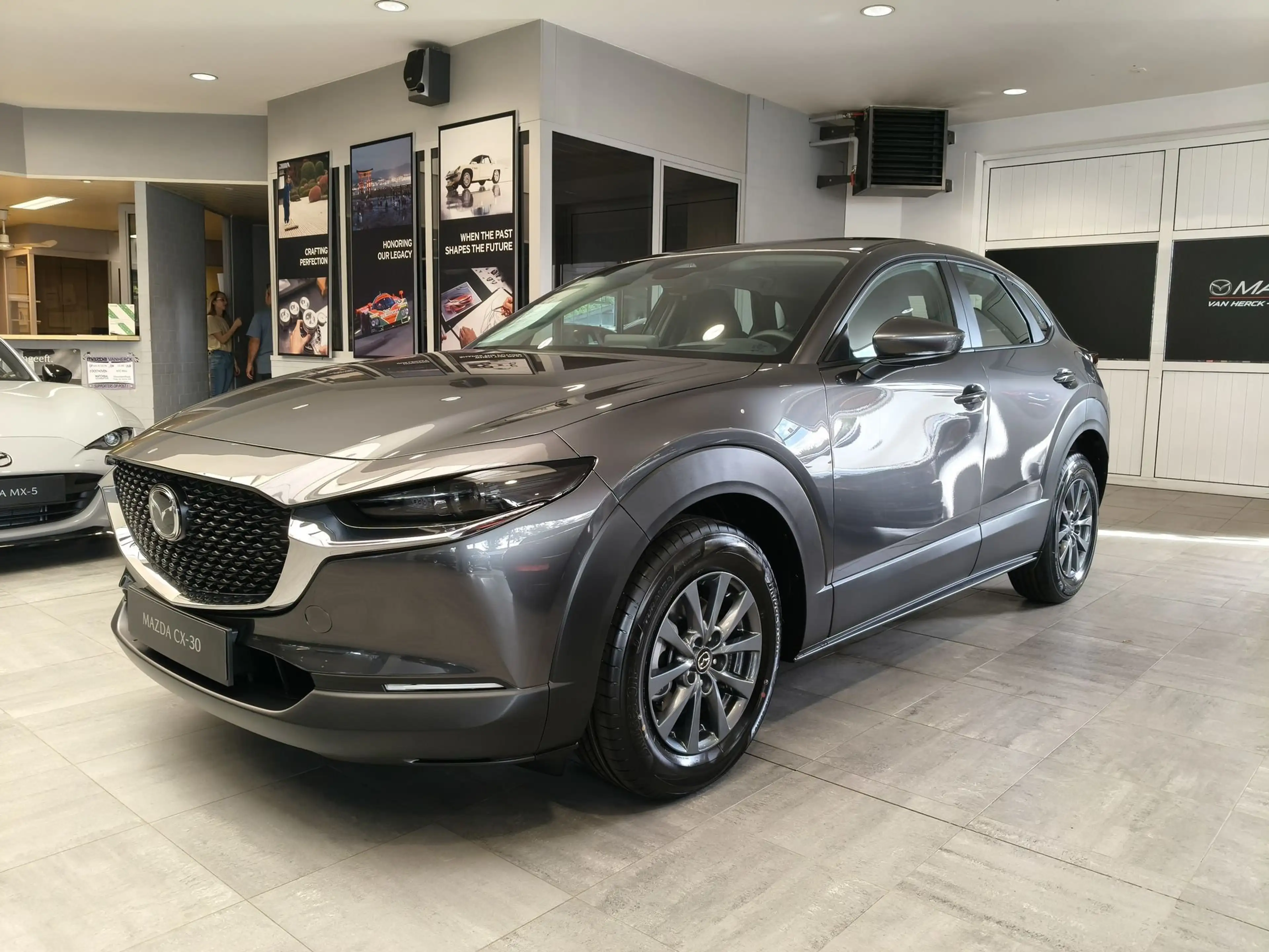 Mazda CX-30 2.5 e-SKYACTIV G Prime line