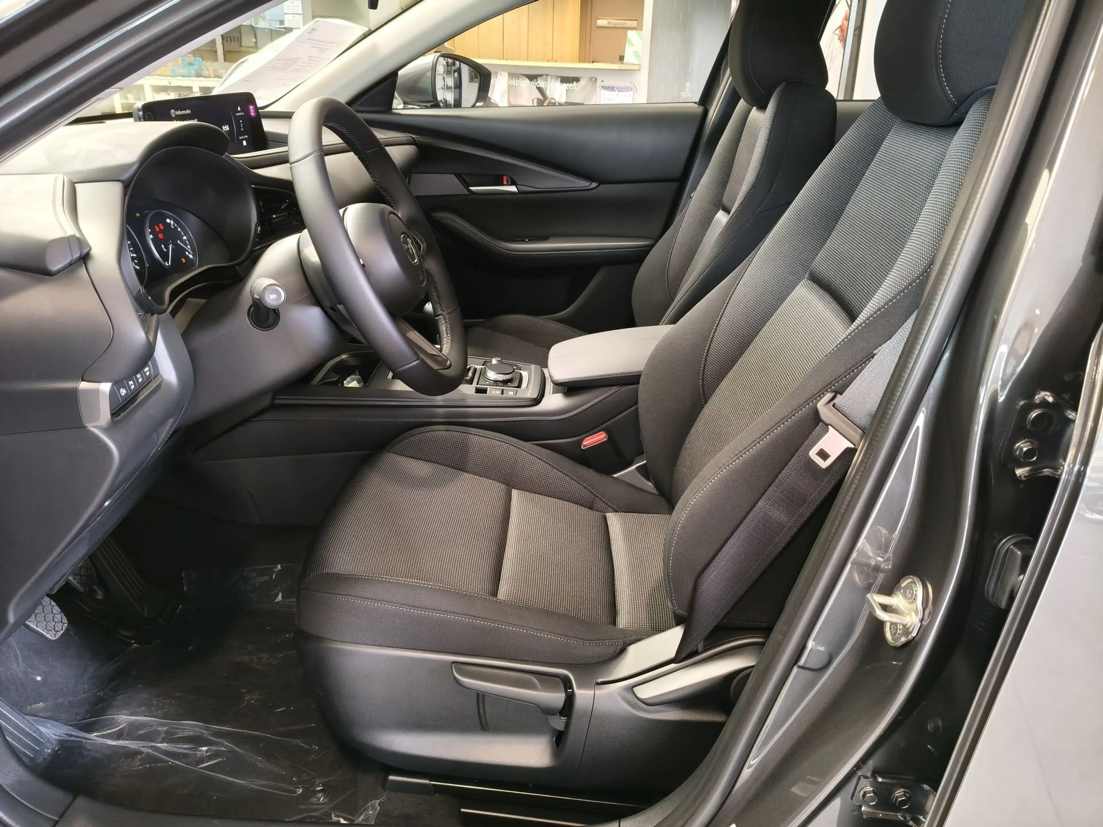 Mazda CX-30 2.5 e-SKYACTIV G Prime line — photo 12