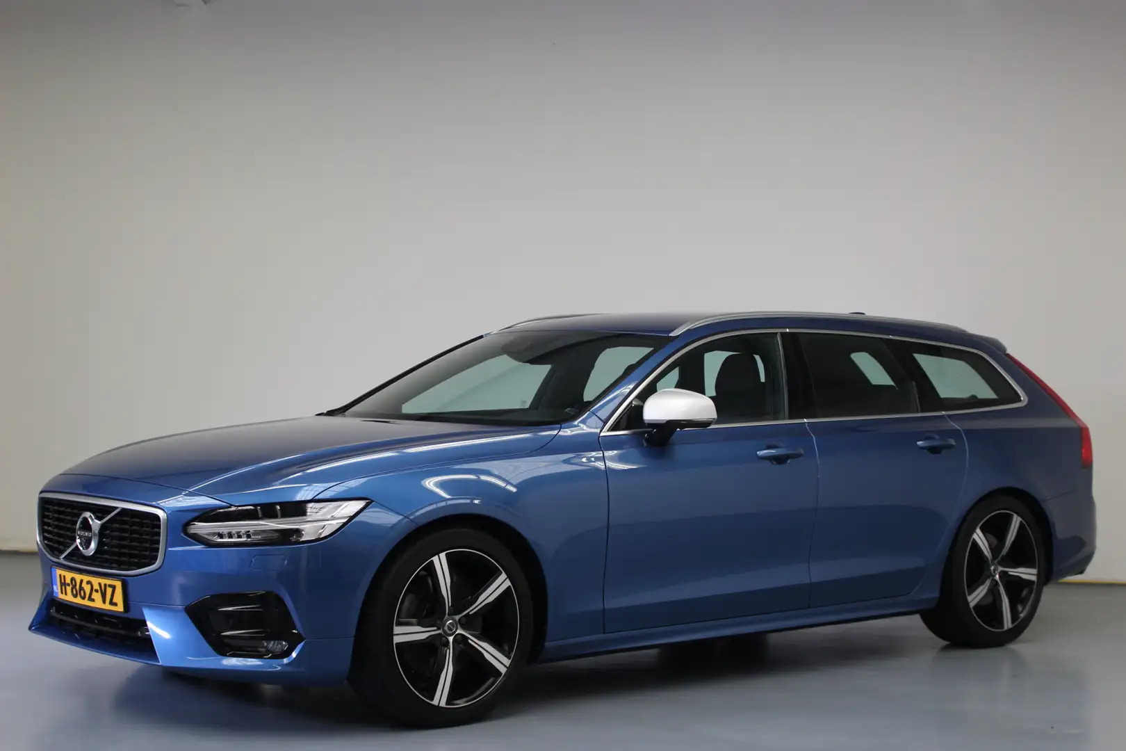 Volvo V90 T4 190pk R-Design | Rijklaarprijs | Blauw - 1