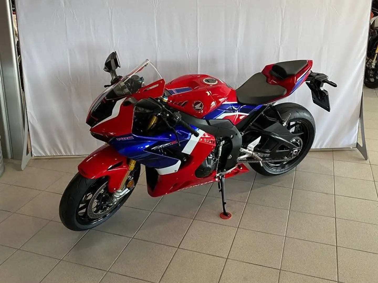 Honda CBR 1000 RR-R SP Rot - 2