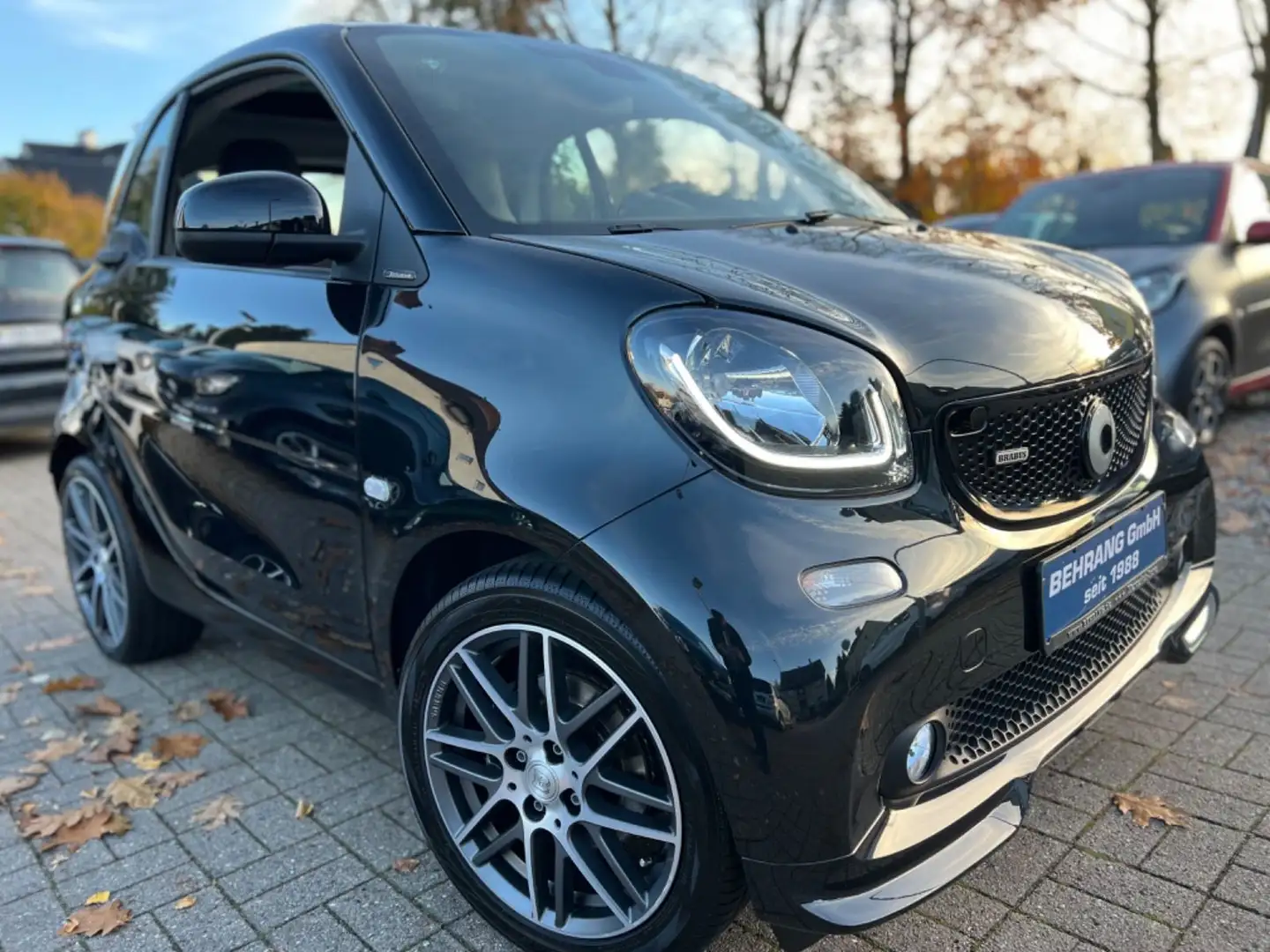 smart forTwo *Brabus XCLUSIVE*JBL*AMBIENTE*PANO*NAVI* Schwarz - 1