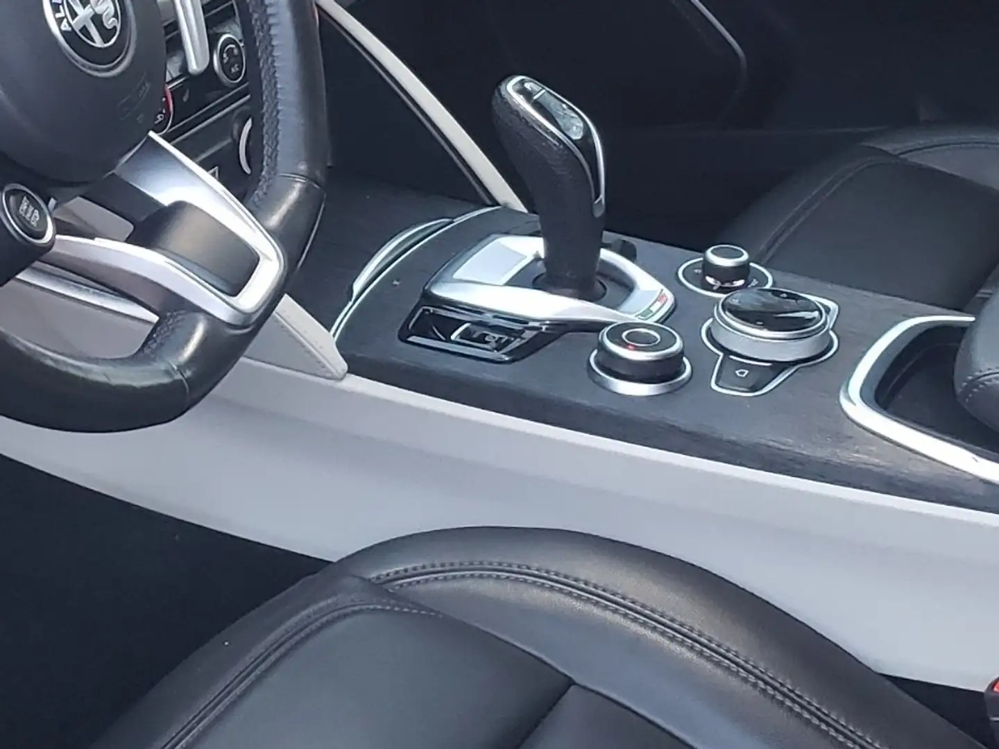 Alfa Romeo Stelvio 2.2 MJD Super - 1