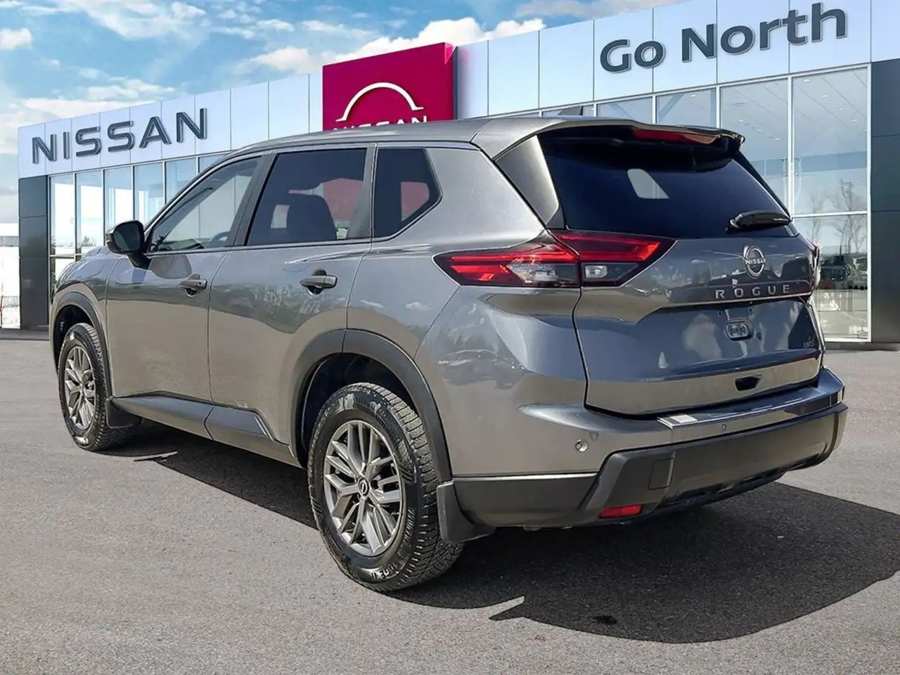 Nissan Rogue fotografie Nissan Rogue