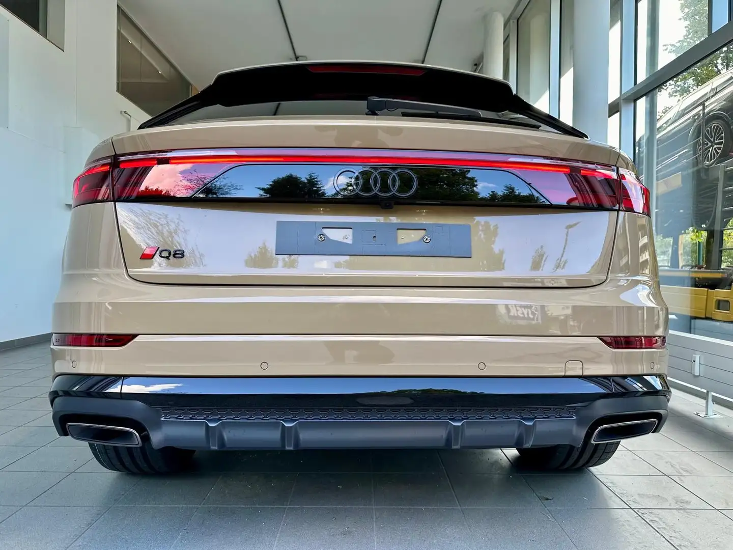Audi Q8 50TDI Facelift/gold-sw/SLine/Mtx/Pan/Sport/23 Gold - 2