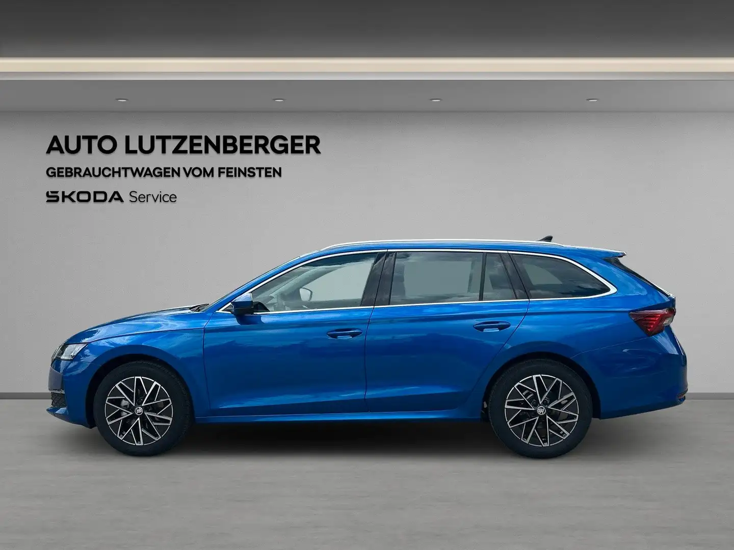 Skoda Octavia Combi 1.5 TSI mHEV DSG Selection 5 Jahre Blau - 2