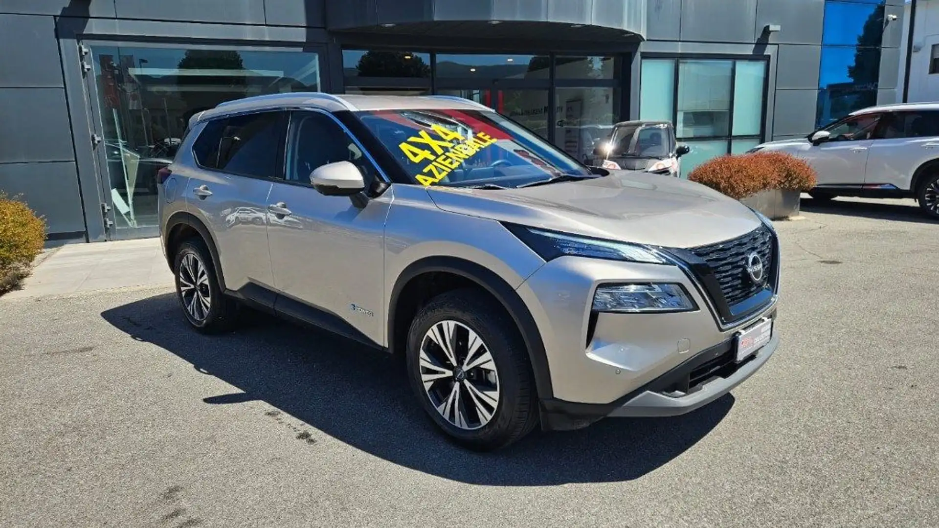 Nissan X-Trail e-Power e-4orce 4WD 7 posti N-Connecta Argento - 2