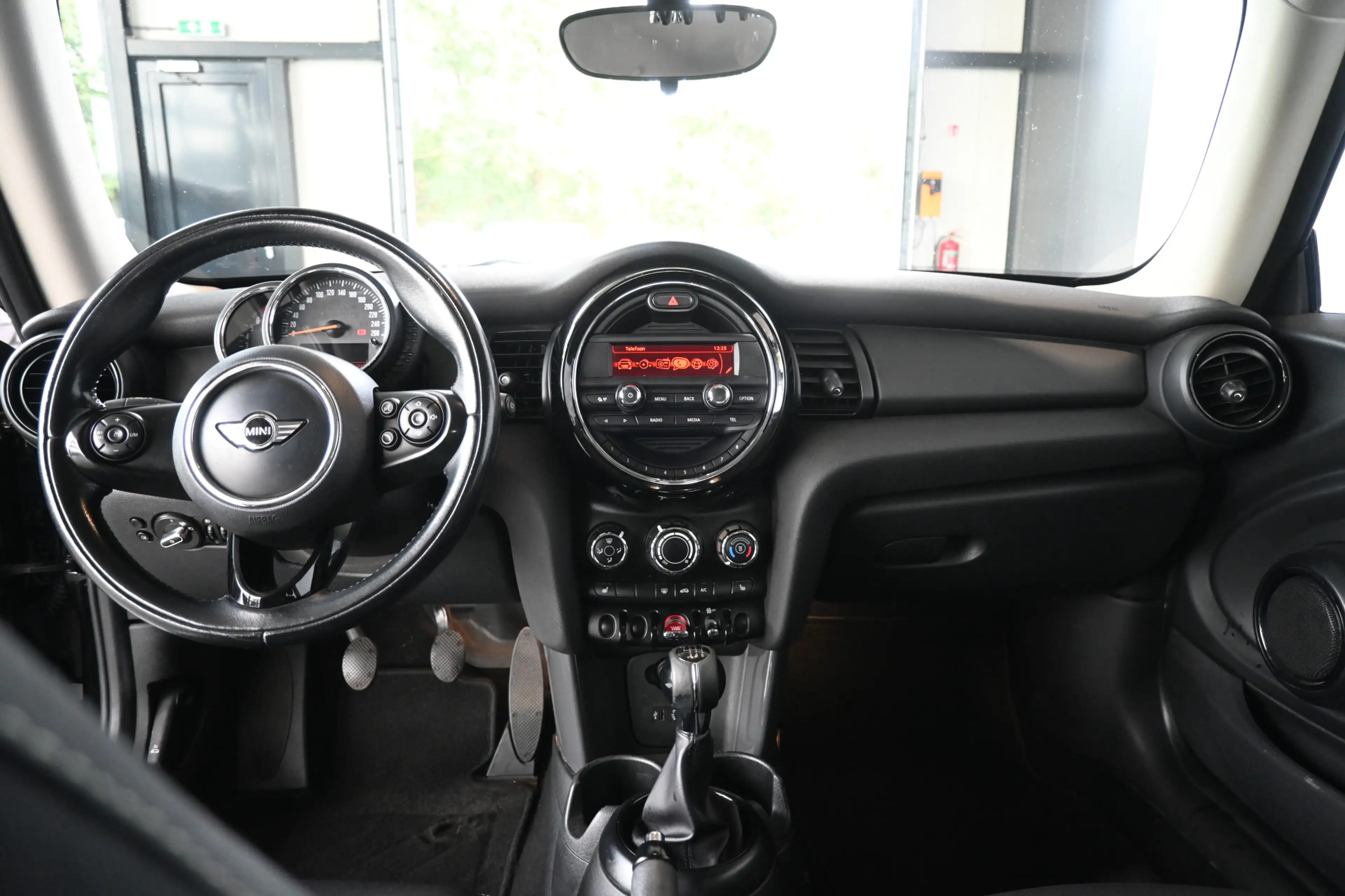 MINI One 3-Deurs 1.2 Business Airco Cruise Lichtmetaal PDC — photo 2
