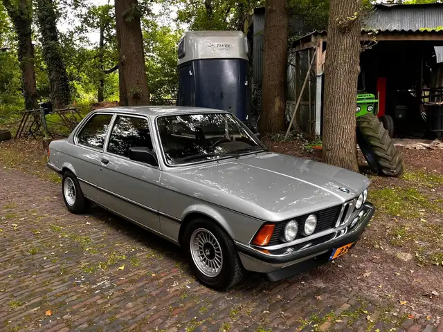 BMW 323 3-serie 323i