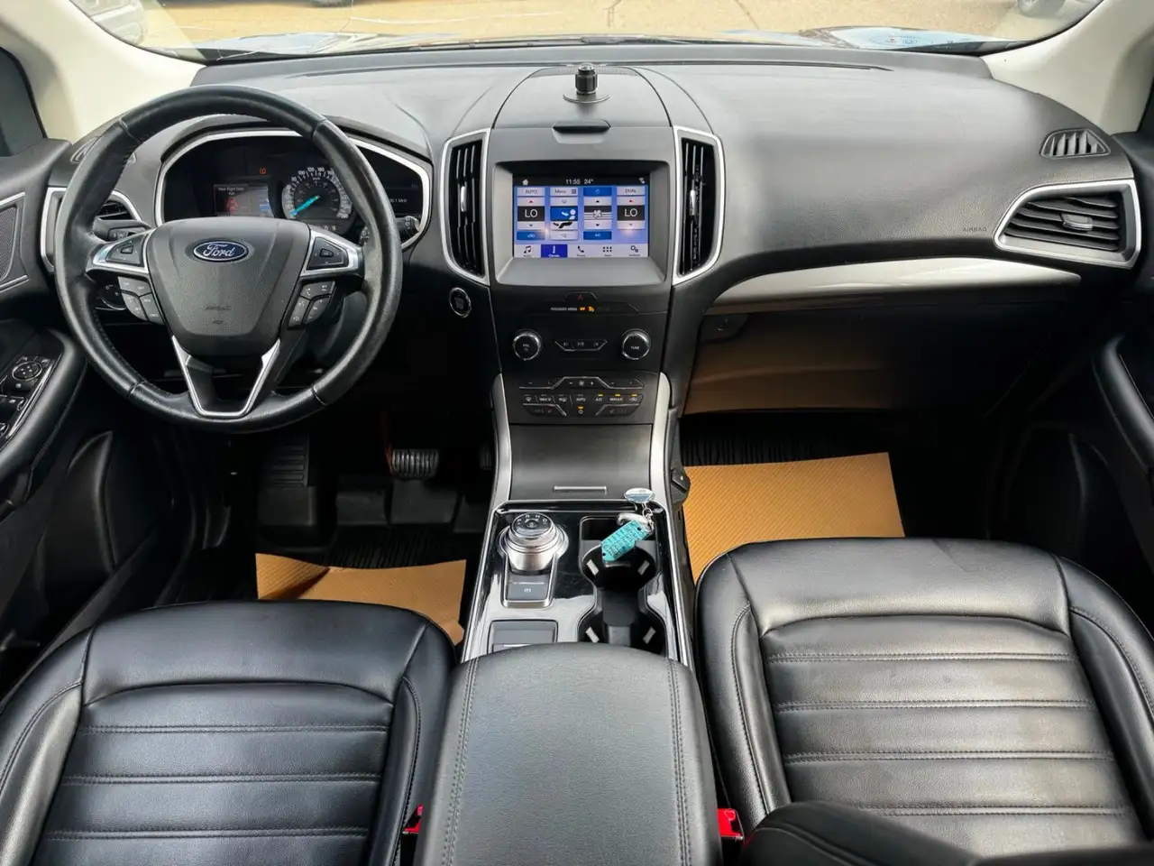 Ford Edge photo Ford Edge