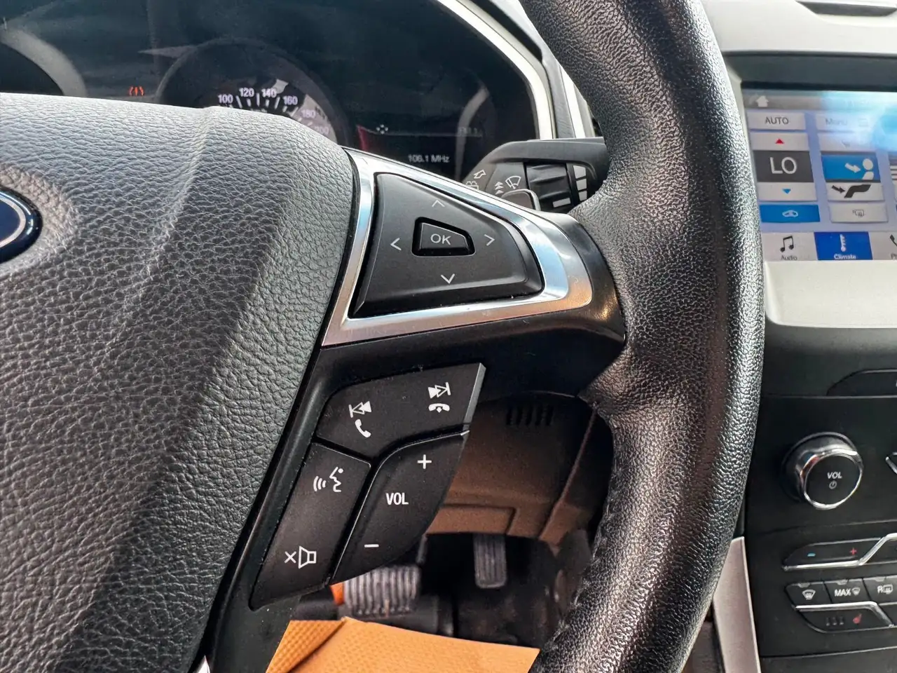 Ford Edge photo Ford Edge