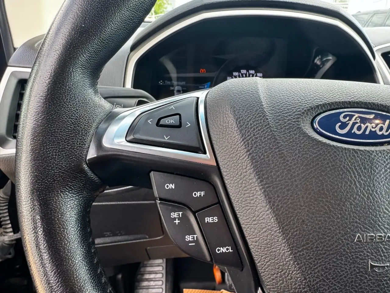 Ford Edge photo Ford Edge