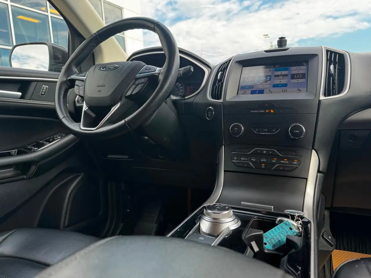 Ford Edge photo Ford Edge