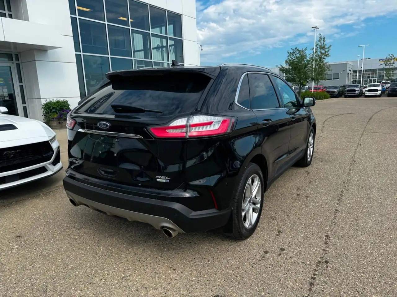 Ford Edge photo Ford Edge