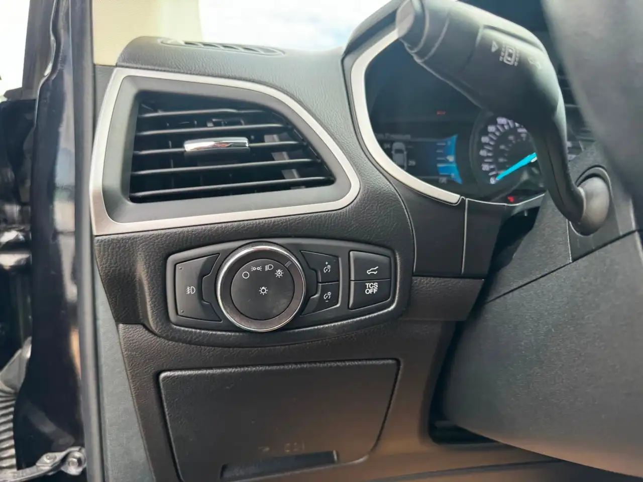 Ford Edge photo Ford Edge
