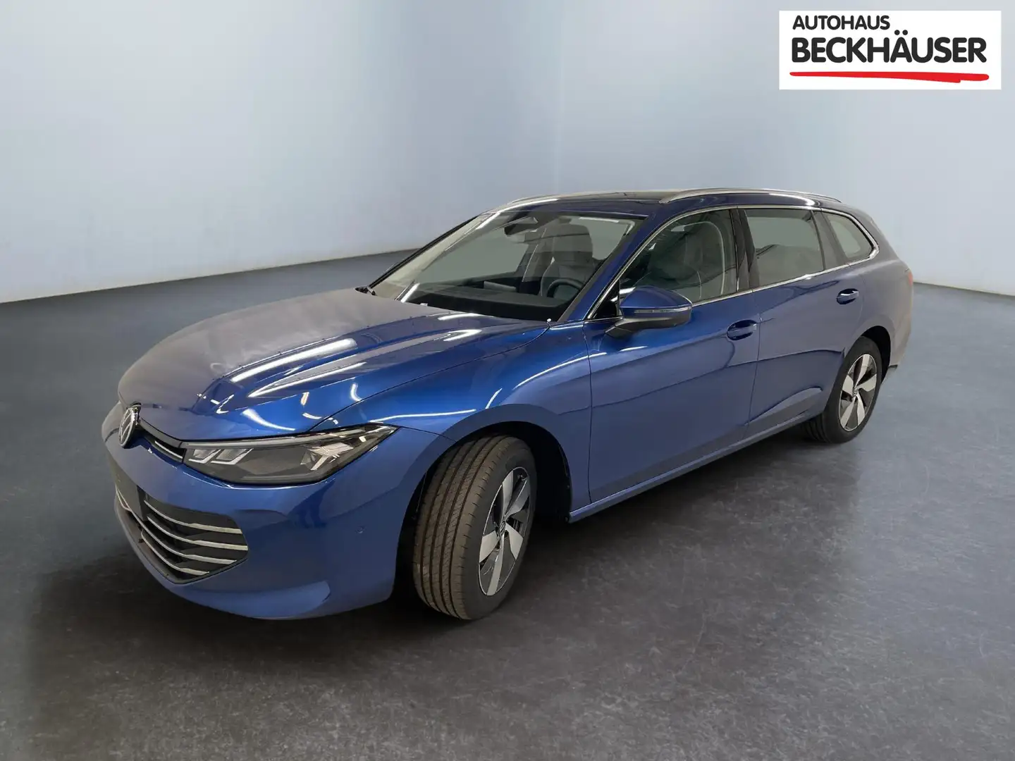 Volkswagen Passat Variant Business 1.5 eTSI 150PS/110kW DSG7 2025 +17" Bo... Azul - 2