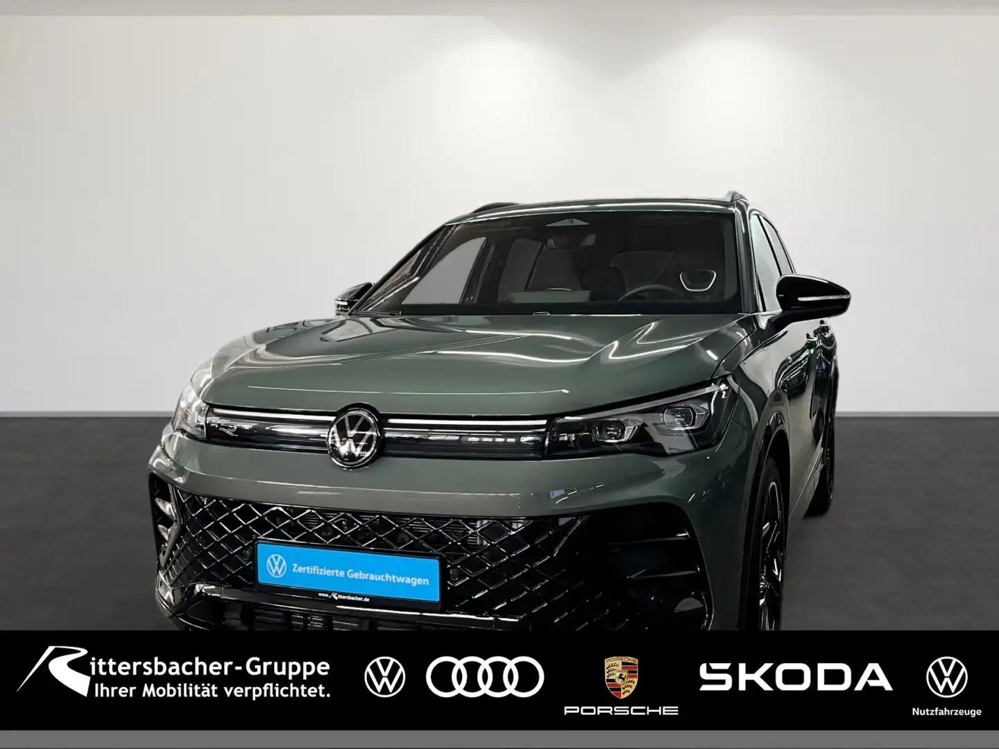 Volkswagen Tiguan 2.0 TDI RLine DSG AHK Navi Standh. IQLigh Grün - 1