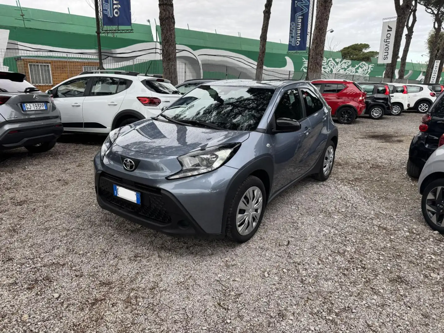 Toyota Aygo X 1.0cc 72cv BRAKE ASSIST TELECAM ANDROID/CARPLAY Grigio - 1